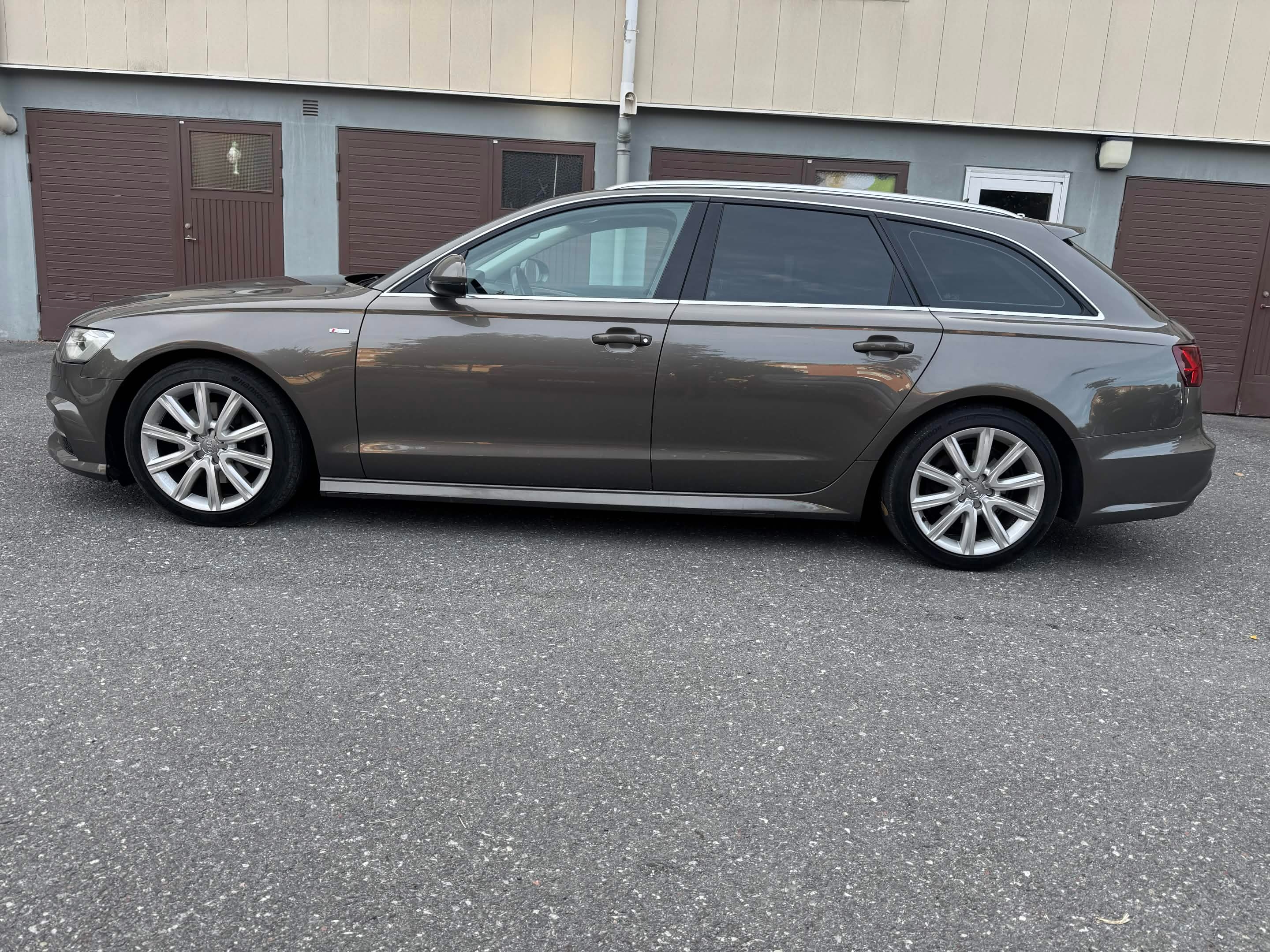 Audi A6 Avant 2.0 TDI quattro S Tronic 2016, bild 2/6