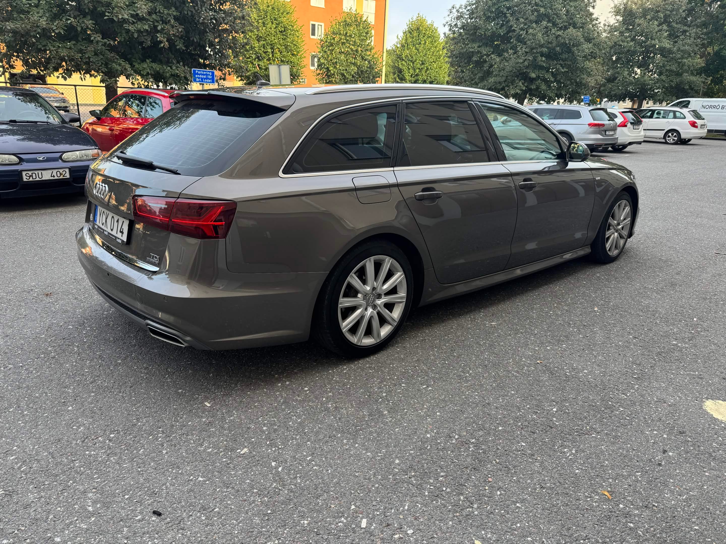 Audi A6 Avant 2.0 TDI quattro S Tronic 2016, bild 4/6