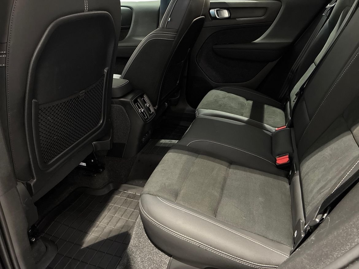 Volvo XC40 Recharge Twin Plus 2024, bild 6/10