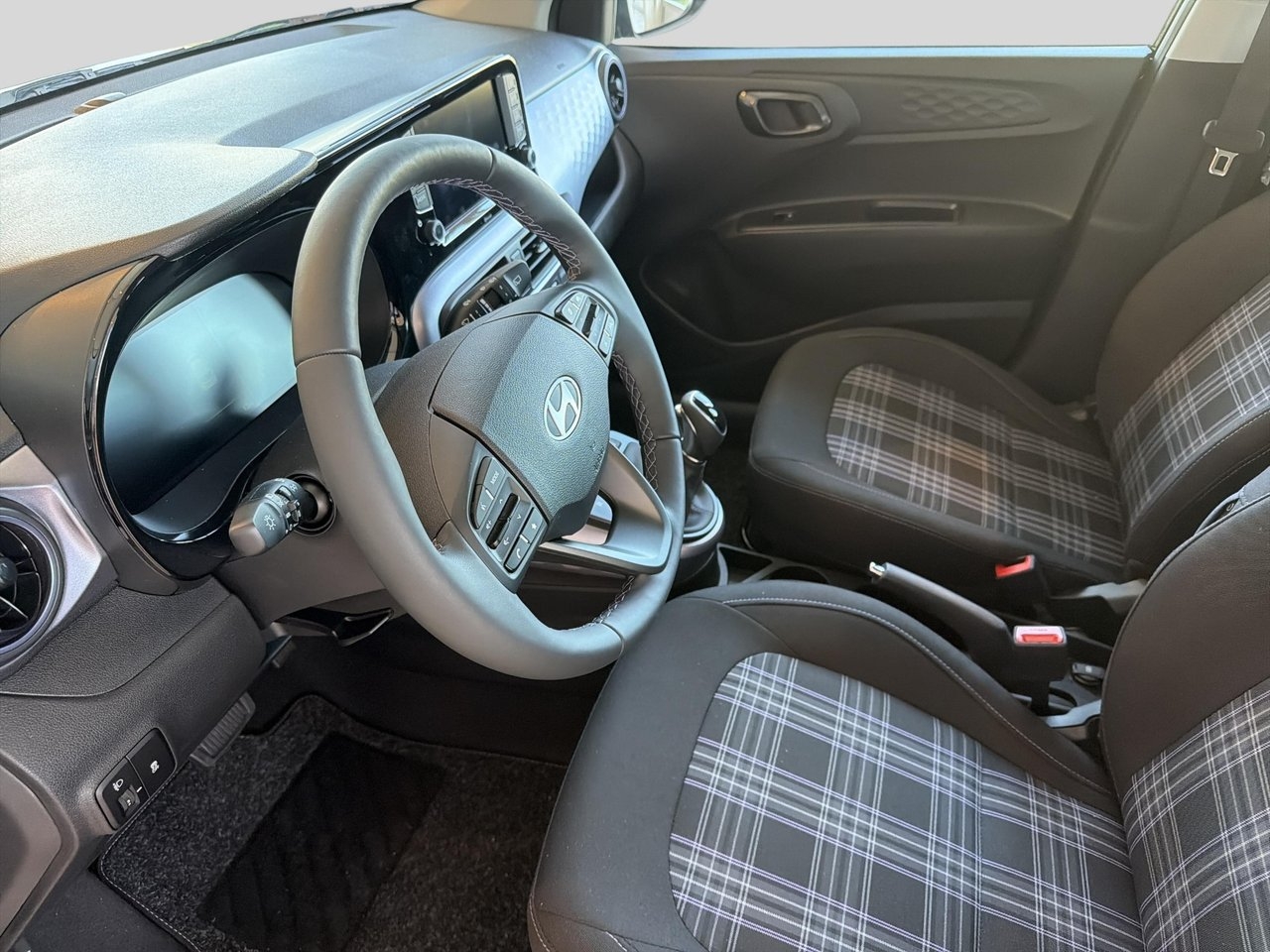 Hyundai i10 1.0 Advanced AMT Euro 6 2025, bild 5/9