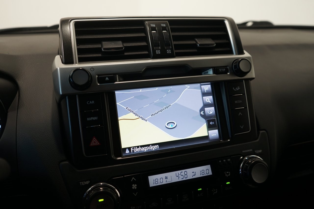 Toyota Land Cruiser 2016, bild 7/10