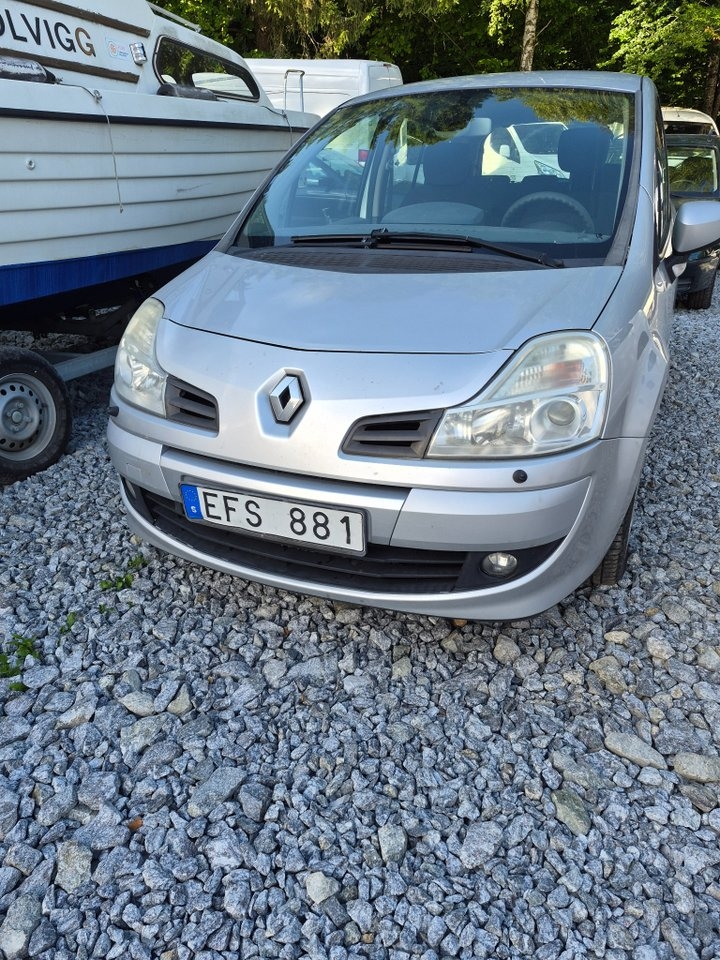 Renault Modus Grand 1,2 16V 101hk 2010, kuva 2/10