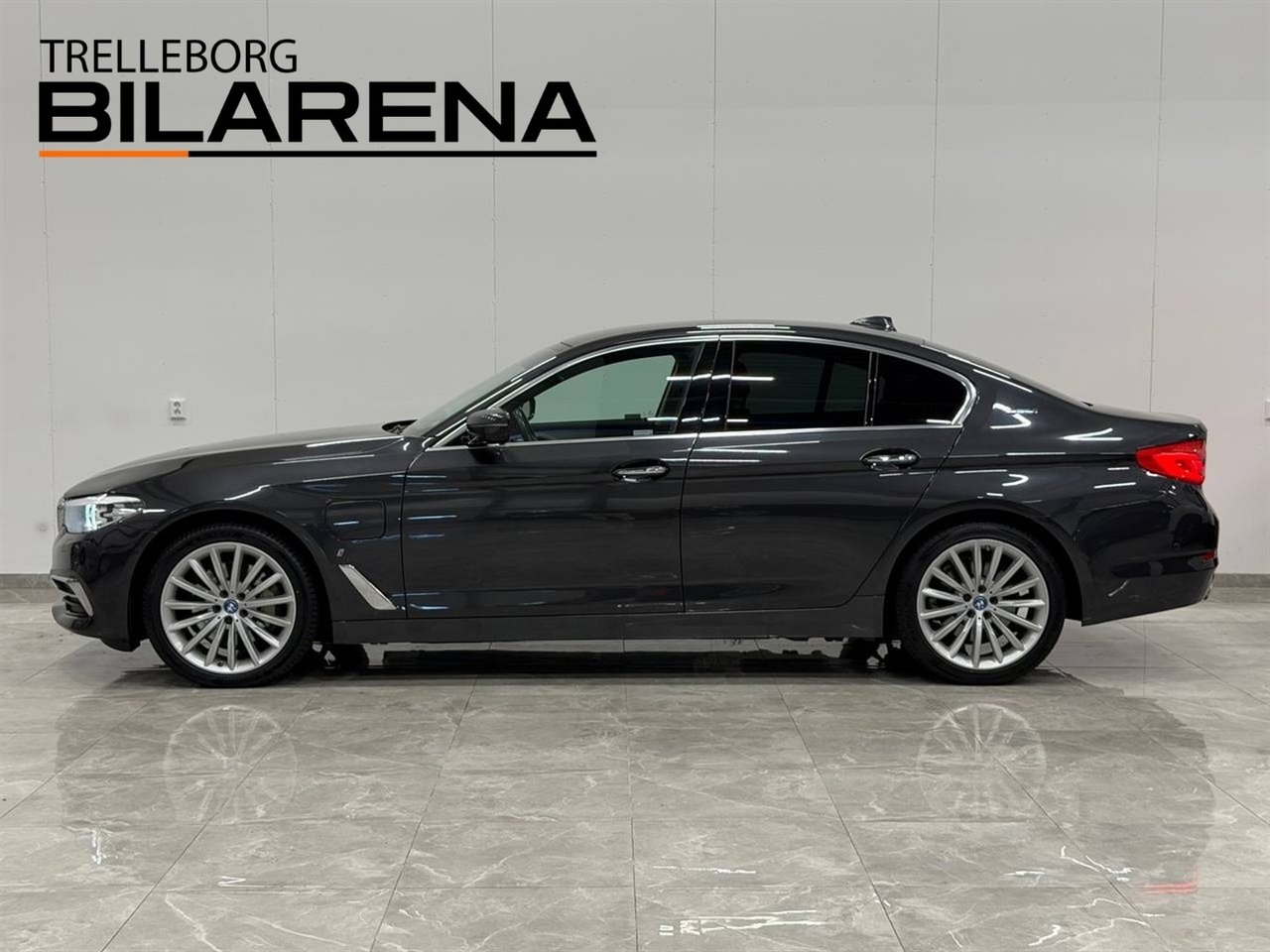 BMW 530 2018, bild 5/10
