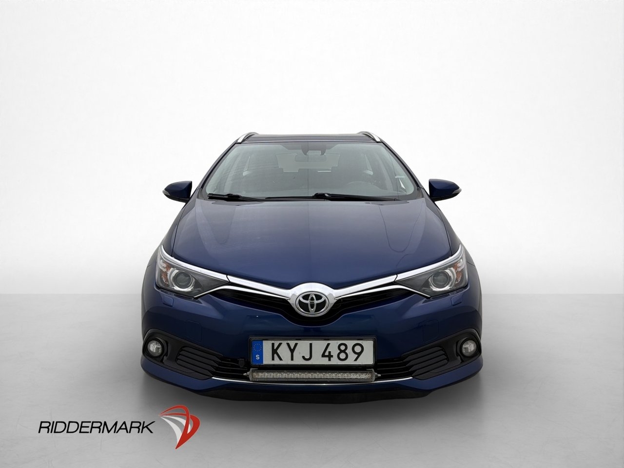 Toyota Auris 2015, bild 2/27