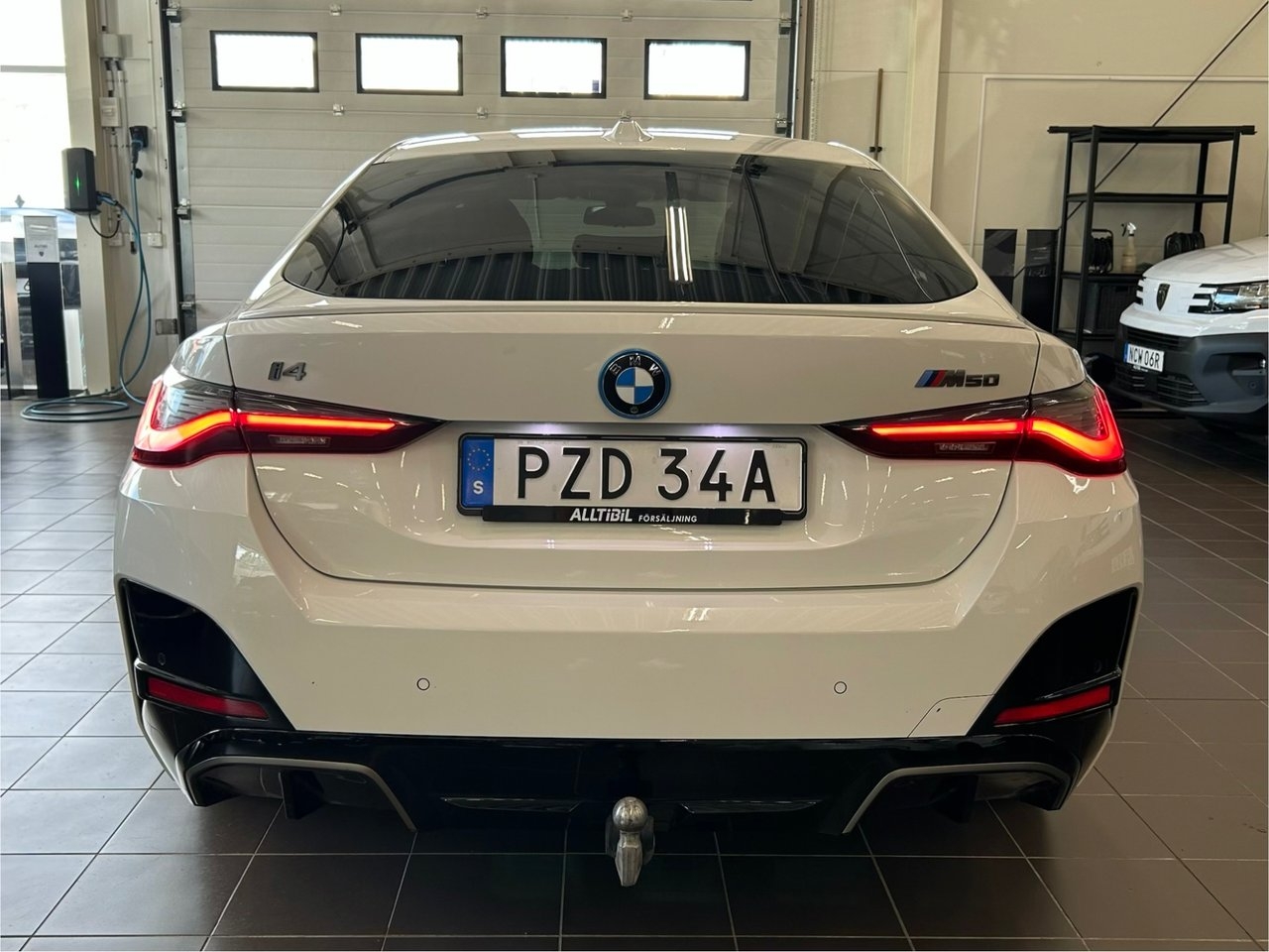 BMW i4 M50 xDrive M Sport 2024, bild 6/10