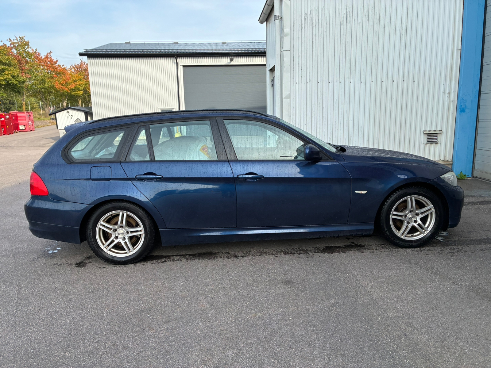 BMW 318 d Touring Manuell 2011, bild 3/5