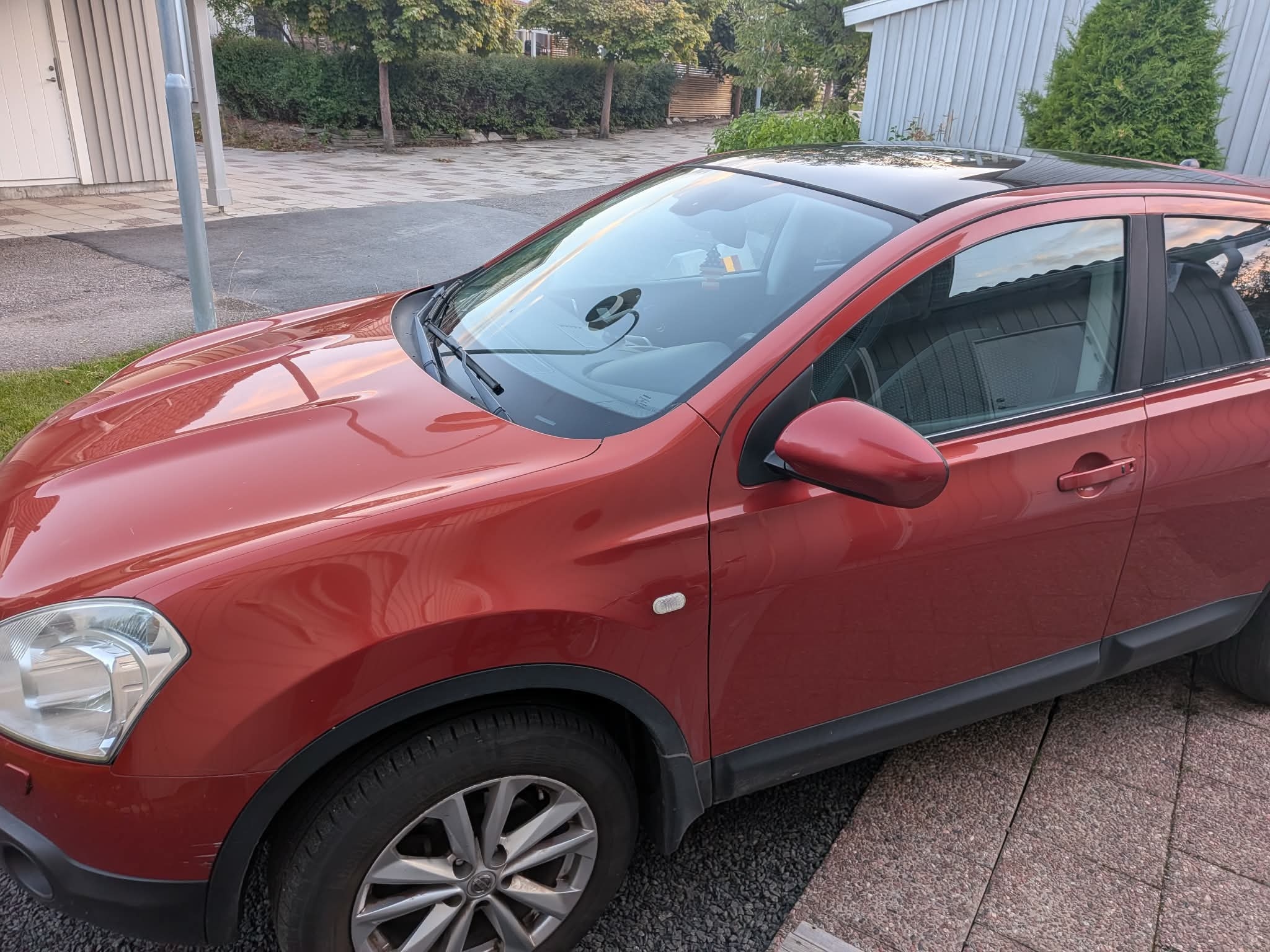 Nissan Qashqai 2.0 Manuell 2008, bild 2/5