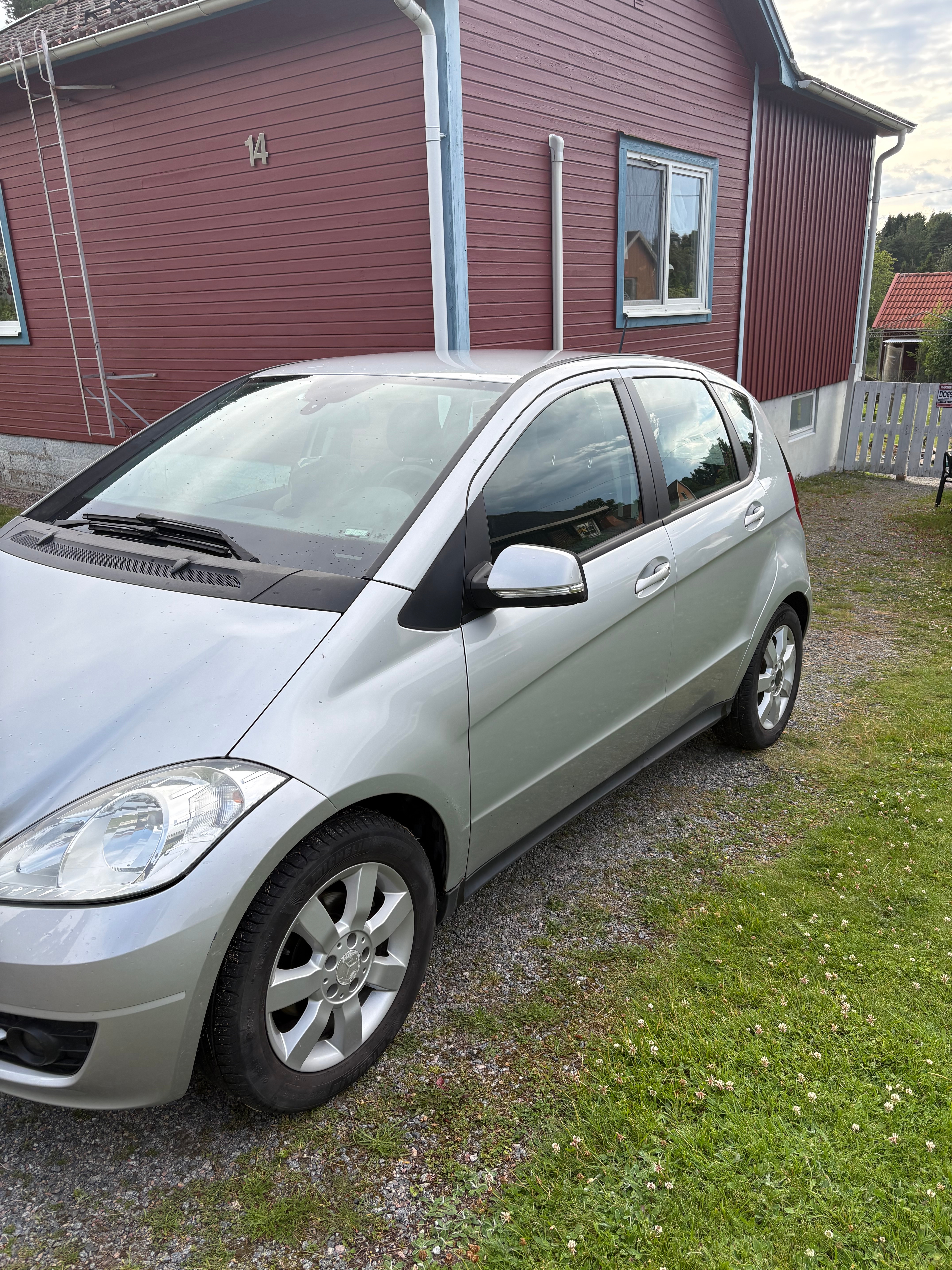 Mercedes-Benz A 150 5-dörrars Manuell 2009, bild 2/8