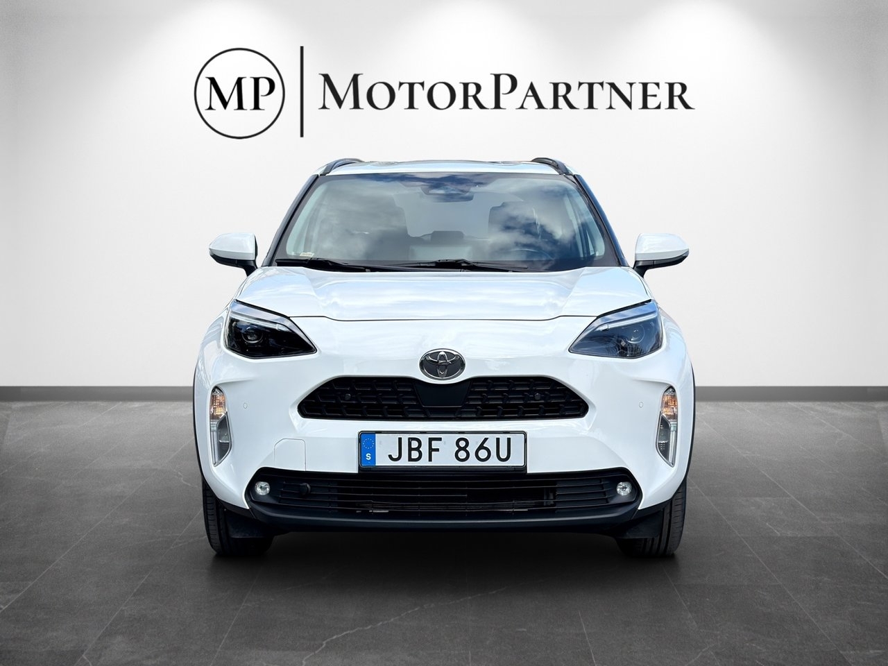 Toyota Yaris Cross Hybrid AWD CVT 2025, photo 2/10