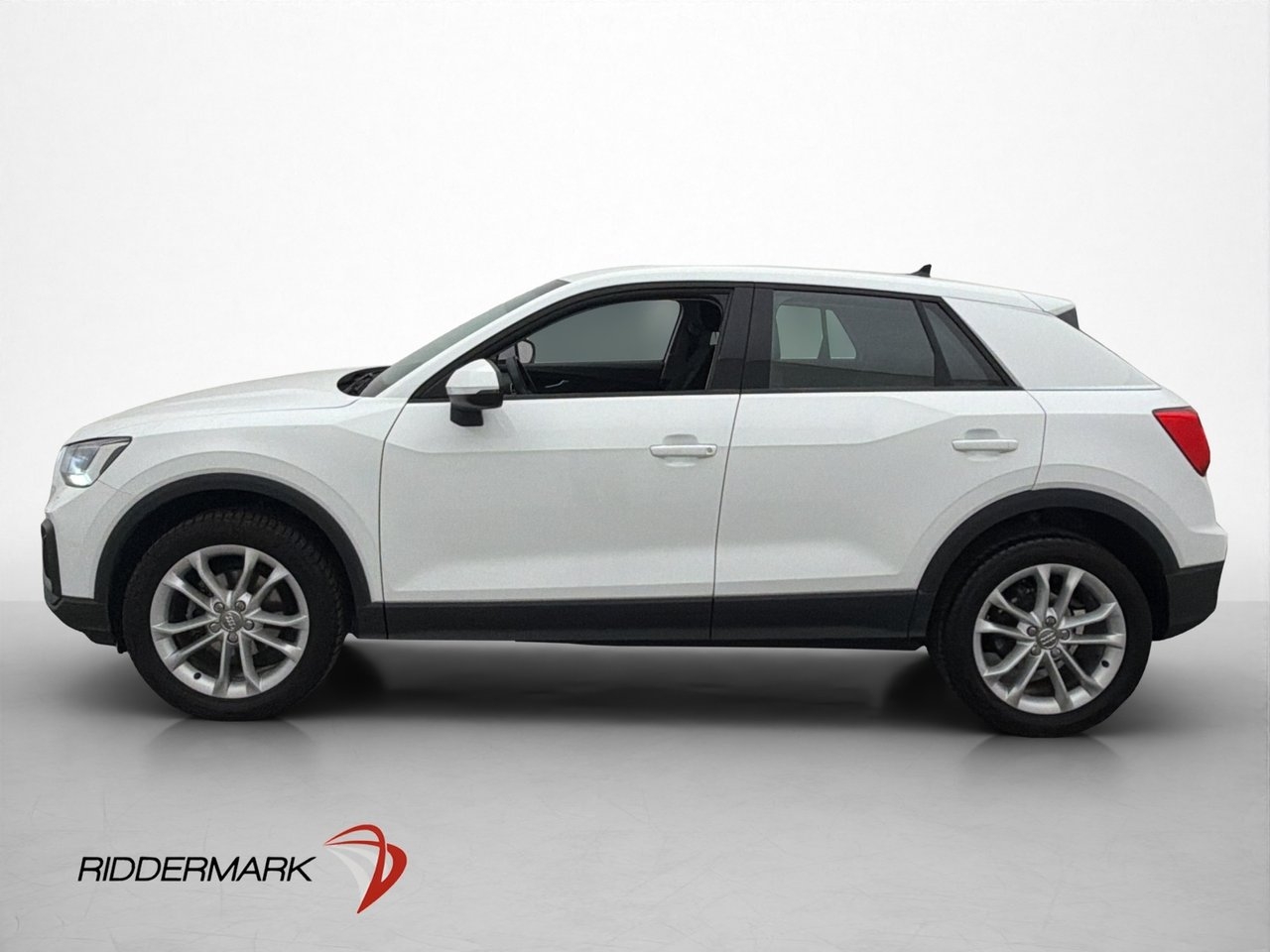 Audi Q2 30 TFSI Proline Cockpit 2024, bild 4/29