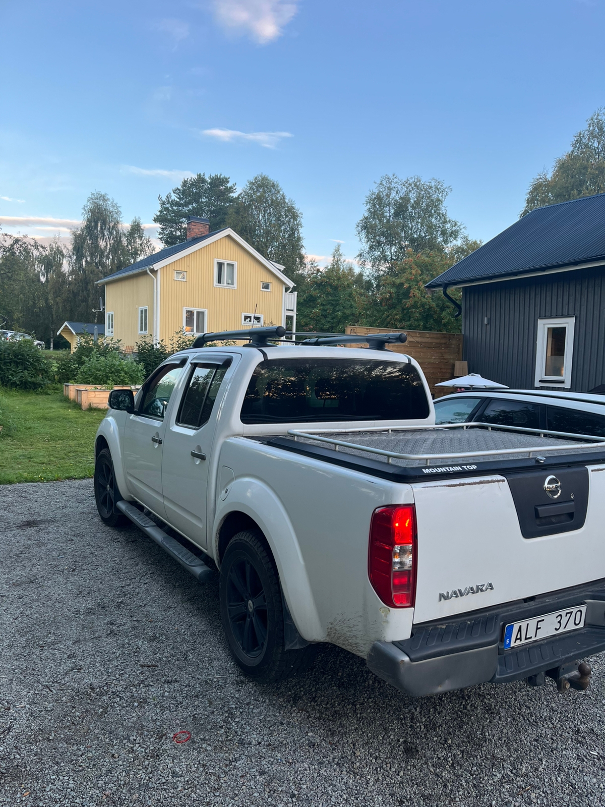 Nissan Navara 2.5 dCi 2014, bild 3/4
