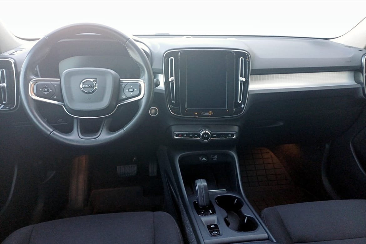 Volvo XC40 D3 FWD Momentum Edition 2020, bild 4/10