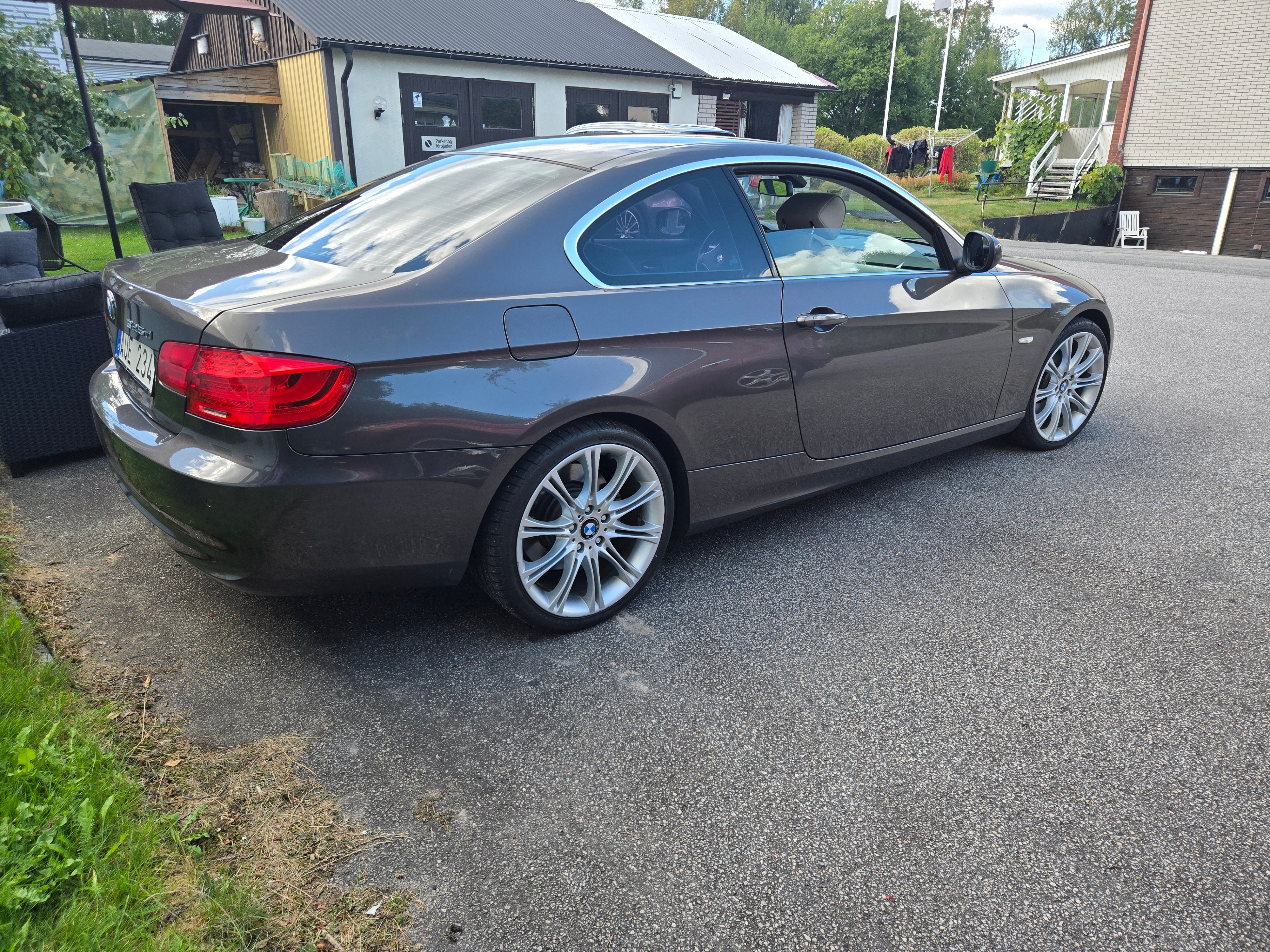 BMW 325 d Coupé Automatisk 2011, kuva 2/8