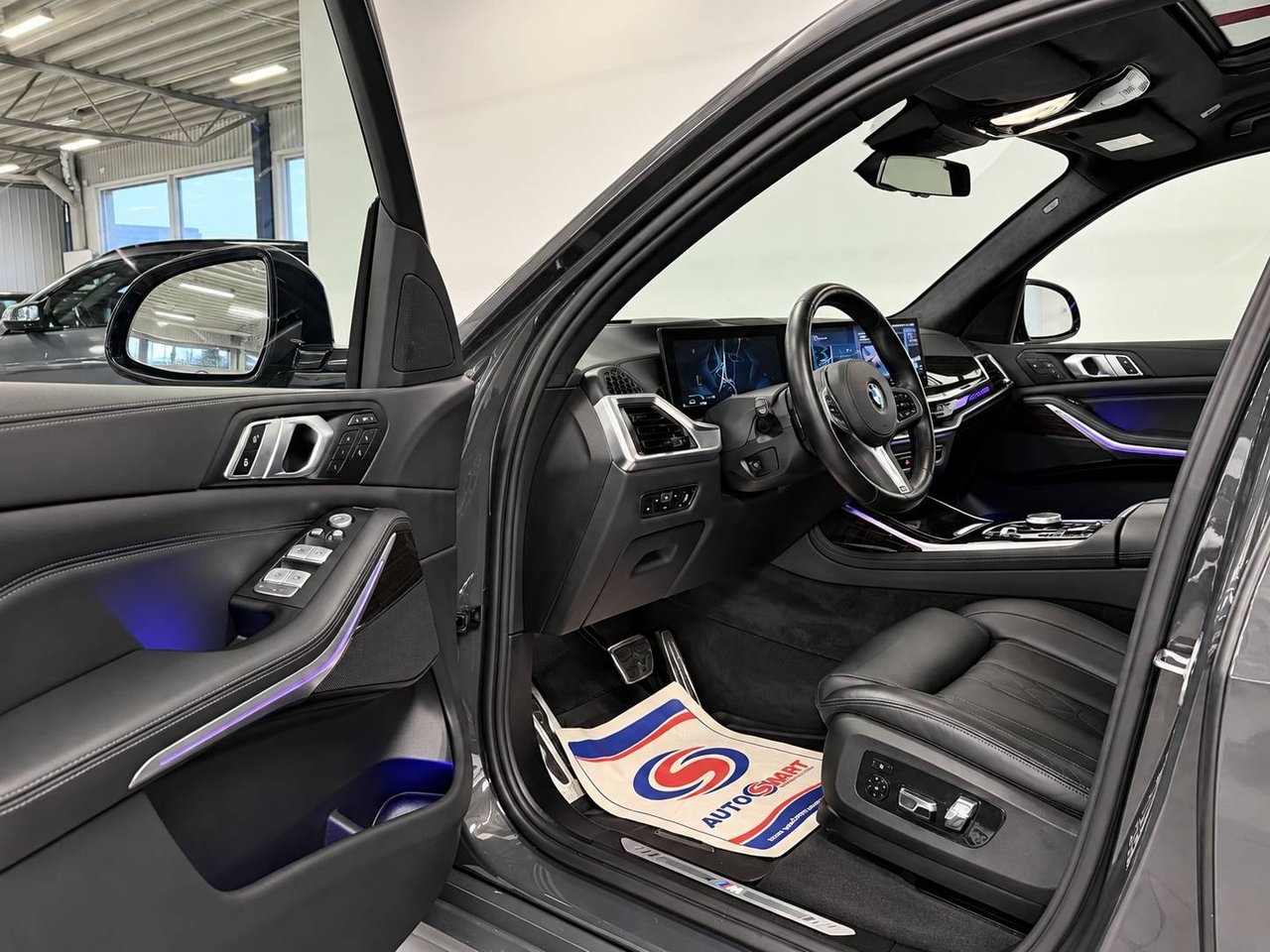 BMW X7 xDrive40d M Sport Pro 2023, bild 5/33