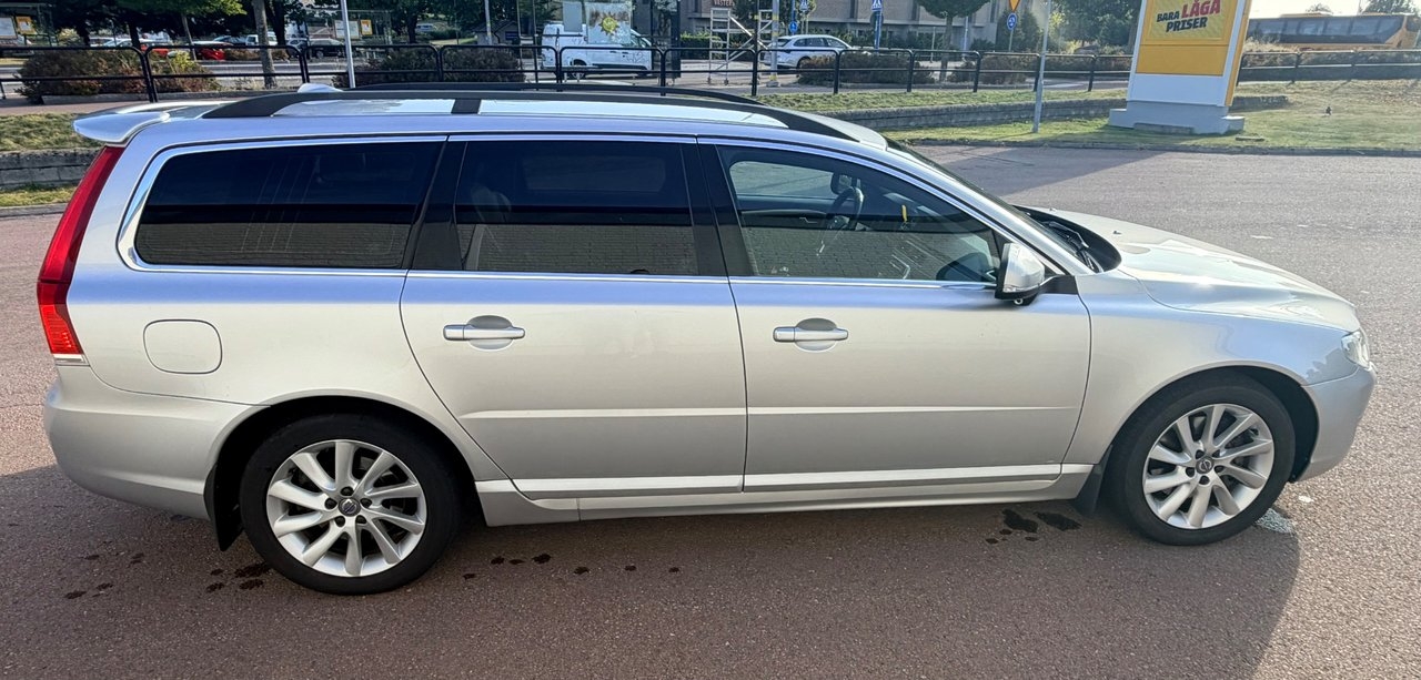 Volvo V70 2016, kuva 6/10