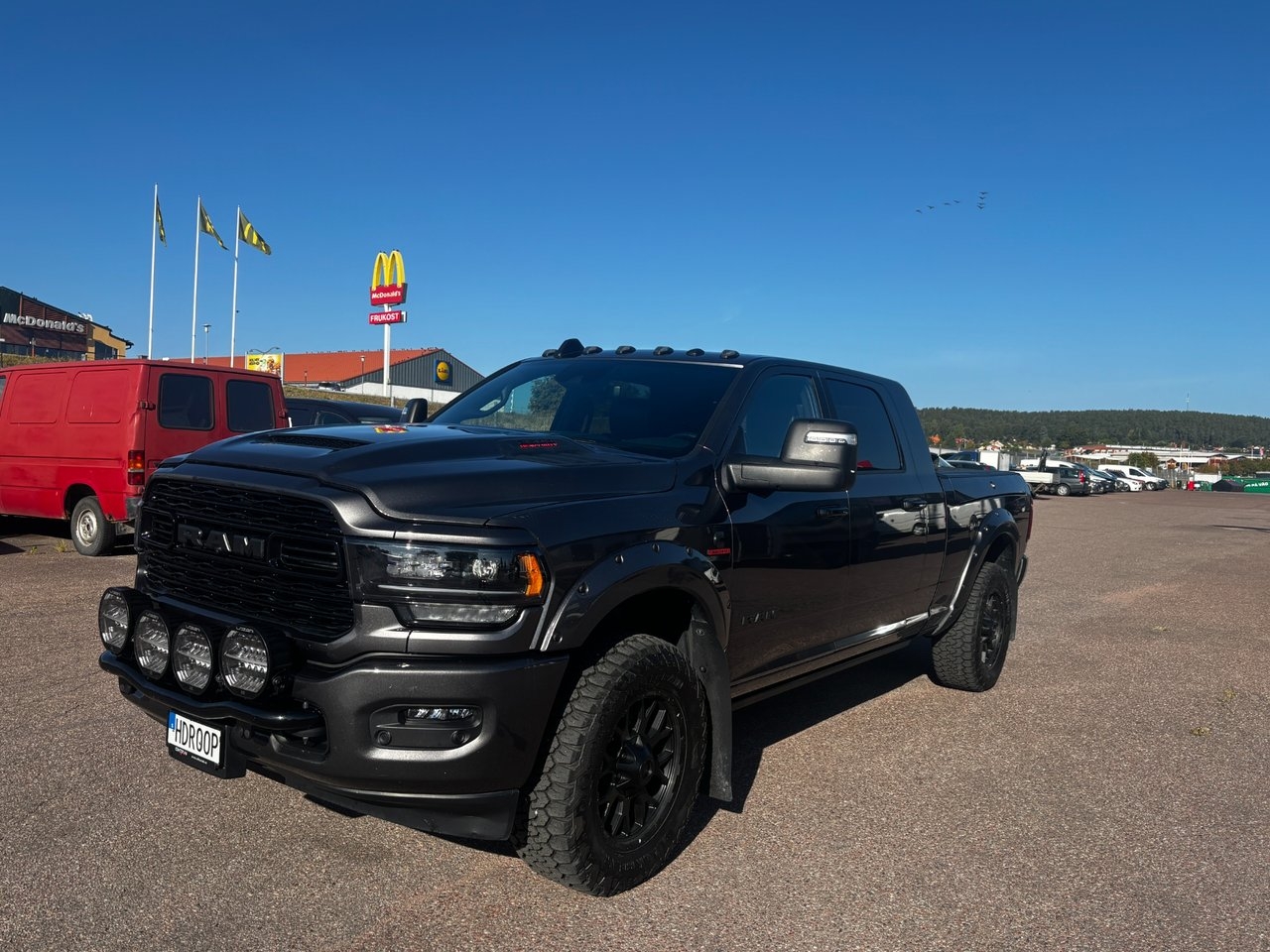 RAM 2500 Mega Cab LIMITED 6,7 Cummins 2023, bild 2/10