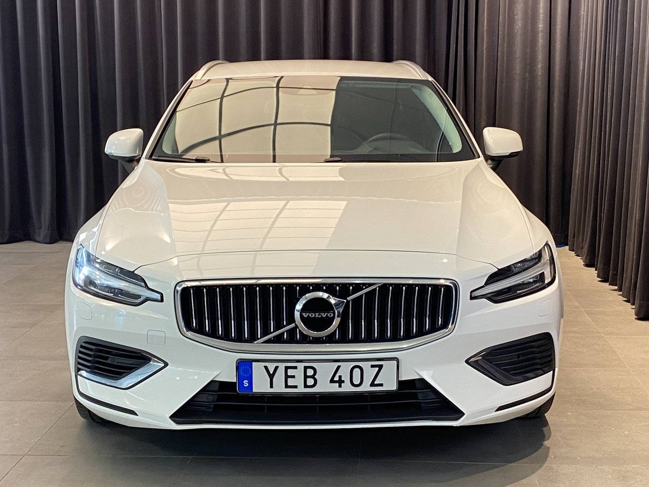 Volvo V60 Recharge T6 AWD AUT Expression 2022, bild 5/10