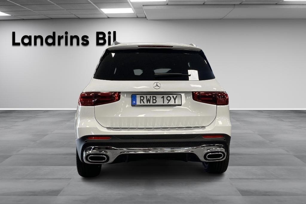 Mercedes-Benz GLB 2025, photo 5/10