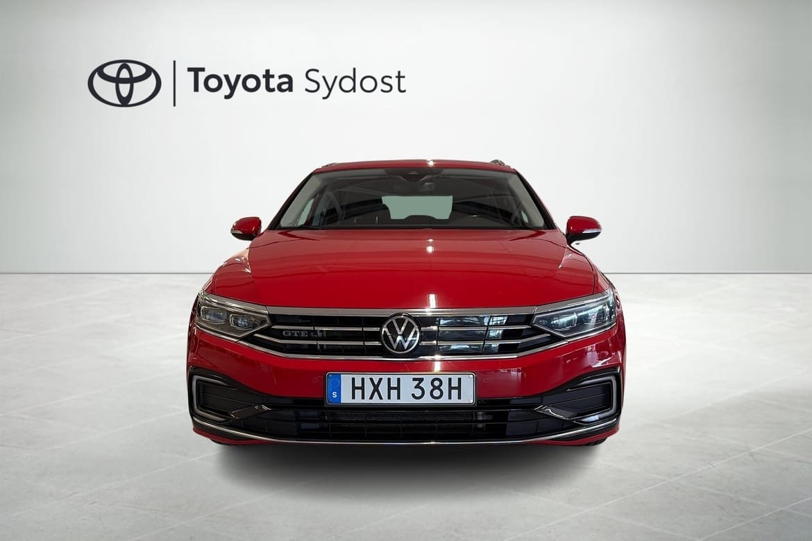 Volkswagen Passat Sportscombi GTE Drag 2022, bild 4/10
