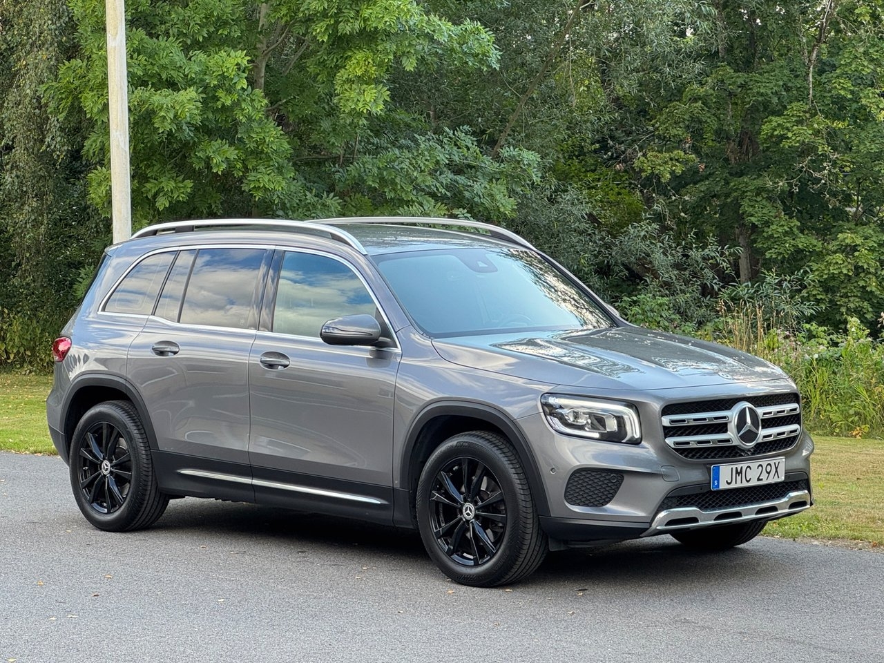 Mercedes-Benz GLB 2022, bild 2/10