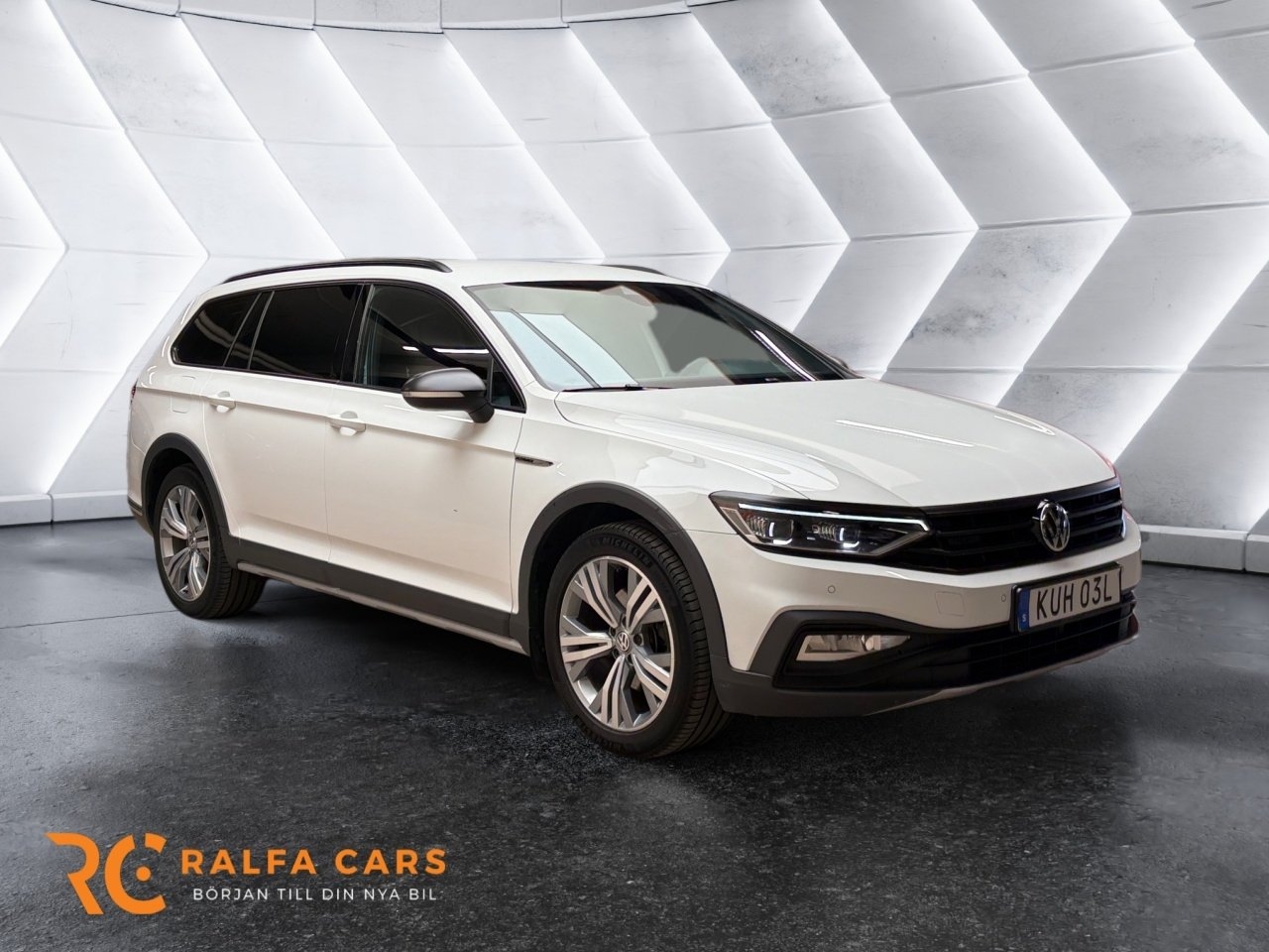 Volkswagen Passat 2020, photo 5/10