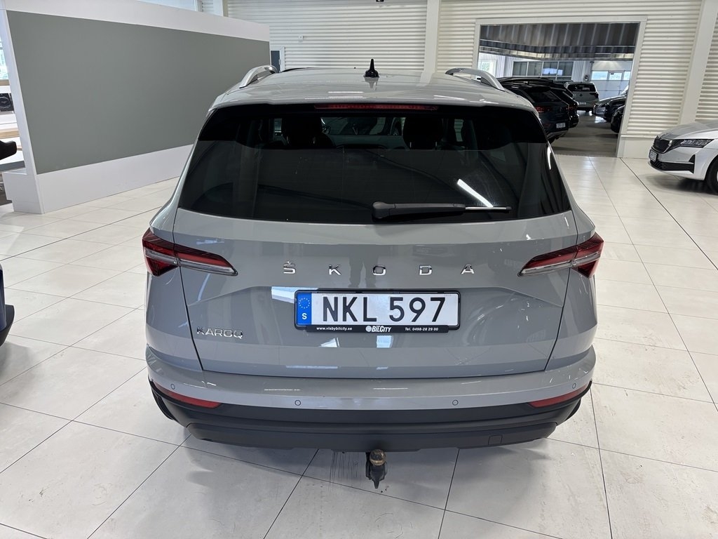 Skoda Karoq 2023, bild 4/23