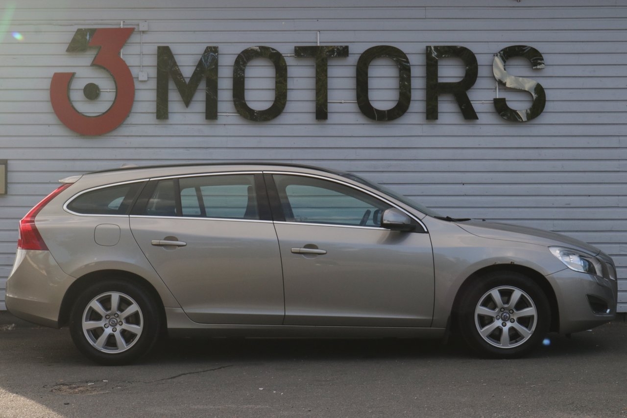 Volvo V60 2012, bild 2/10