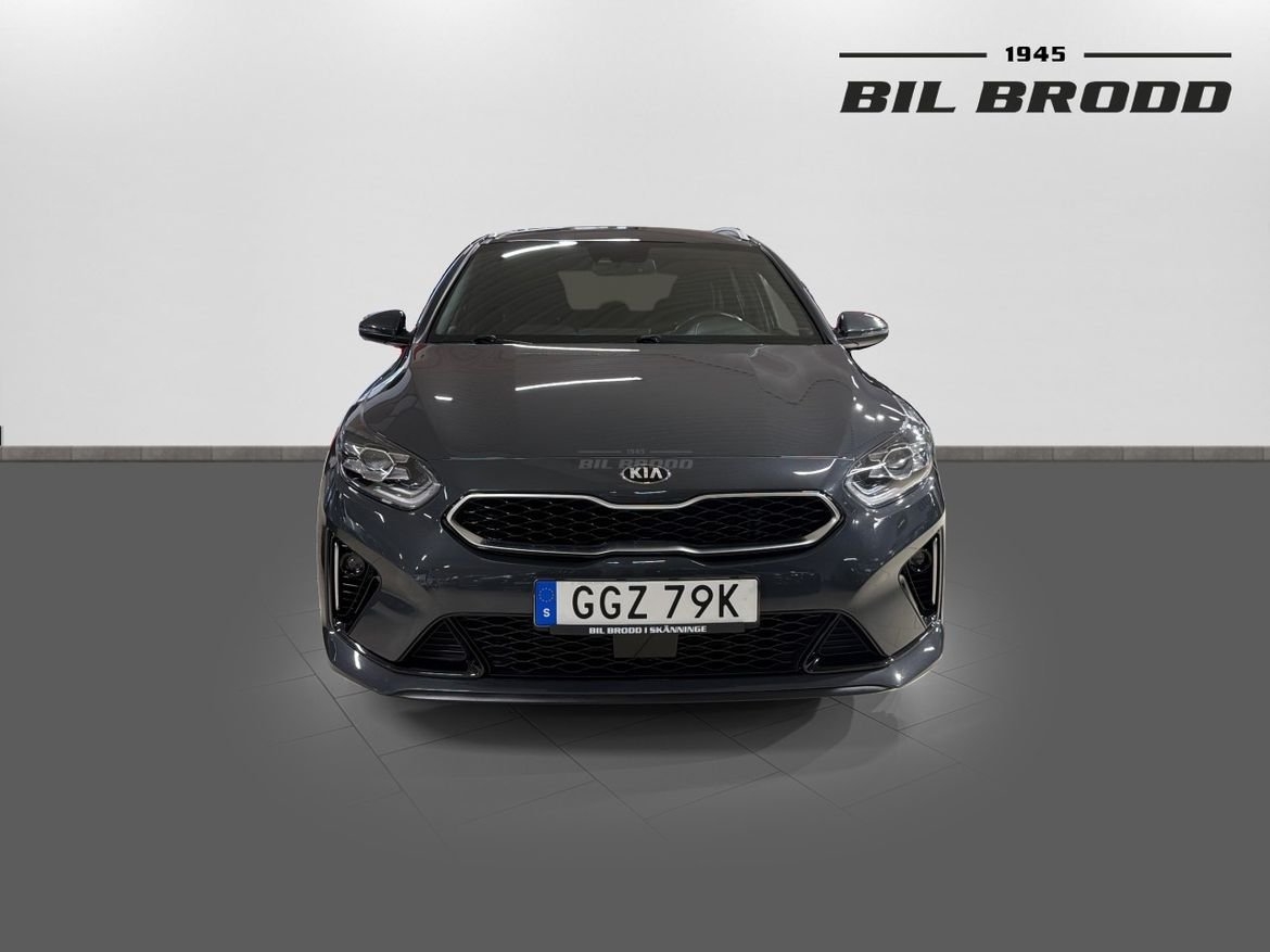 Kia Ceed SW 1.4 T-GDI DCT GT-Line Drag 2020, photo 2/14