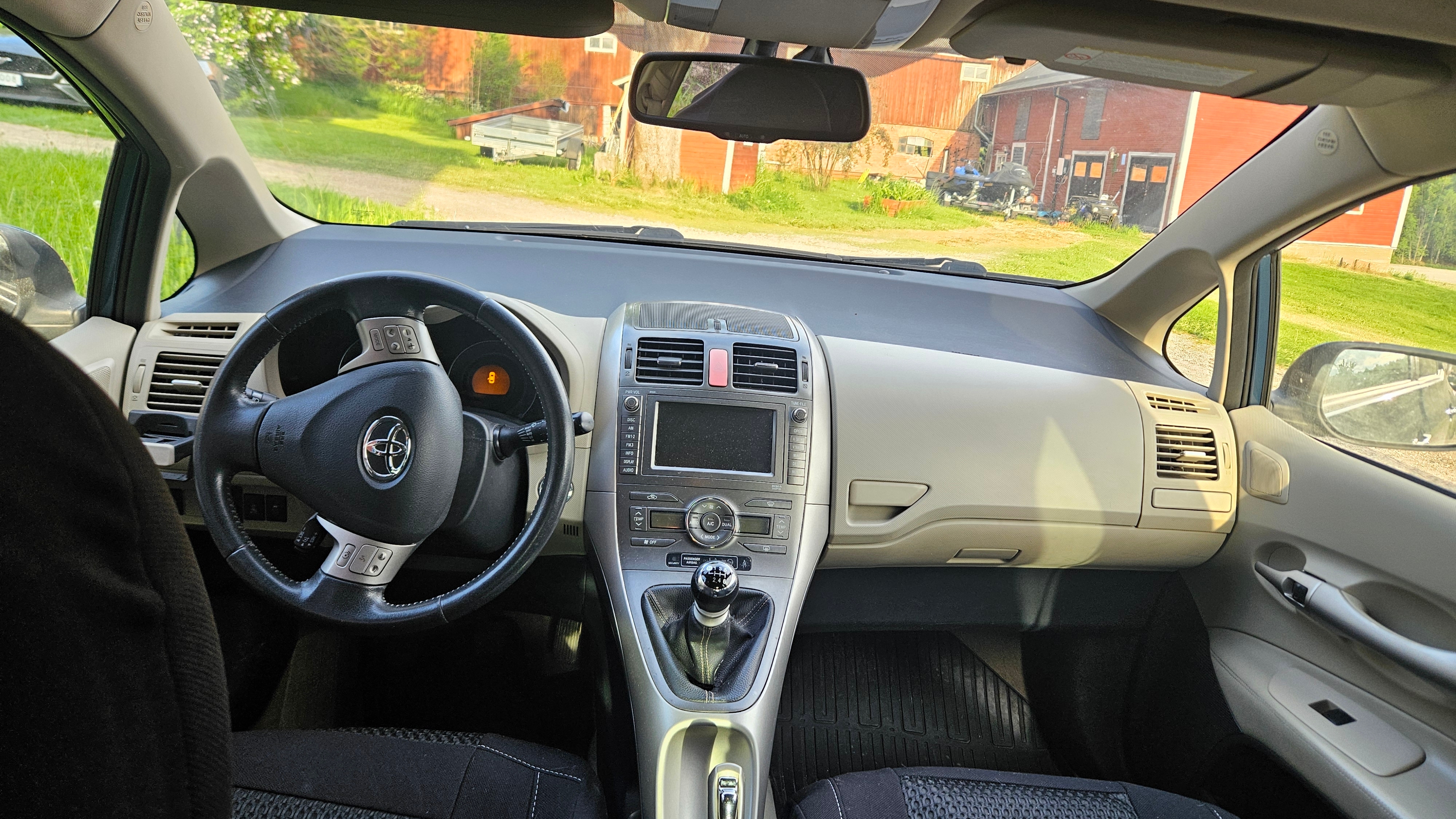 Toyota Auris 5-dörrar 2.2 D-CAT Manuell 2007, bild 5/10