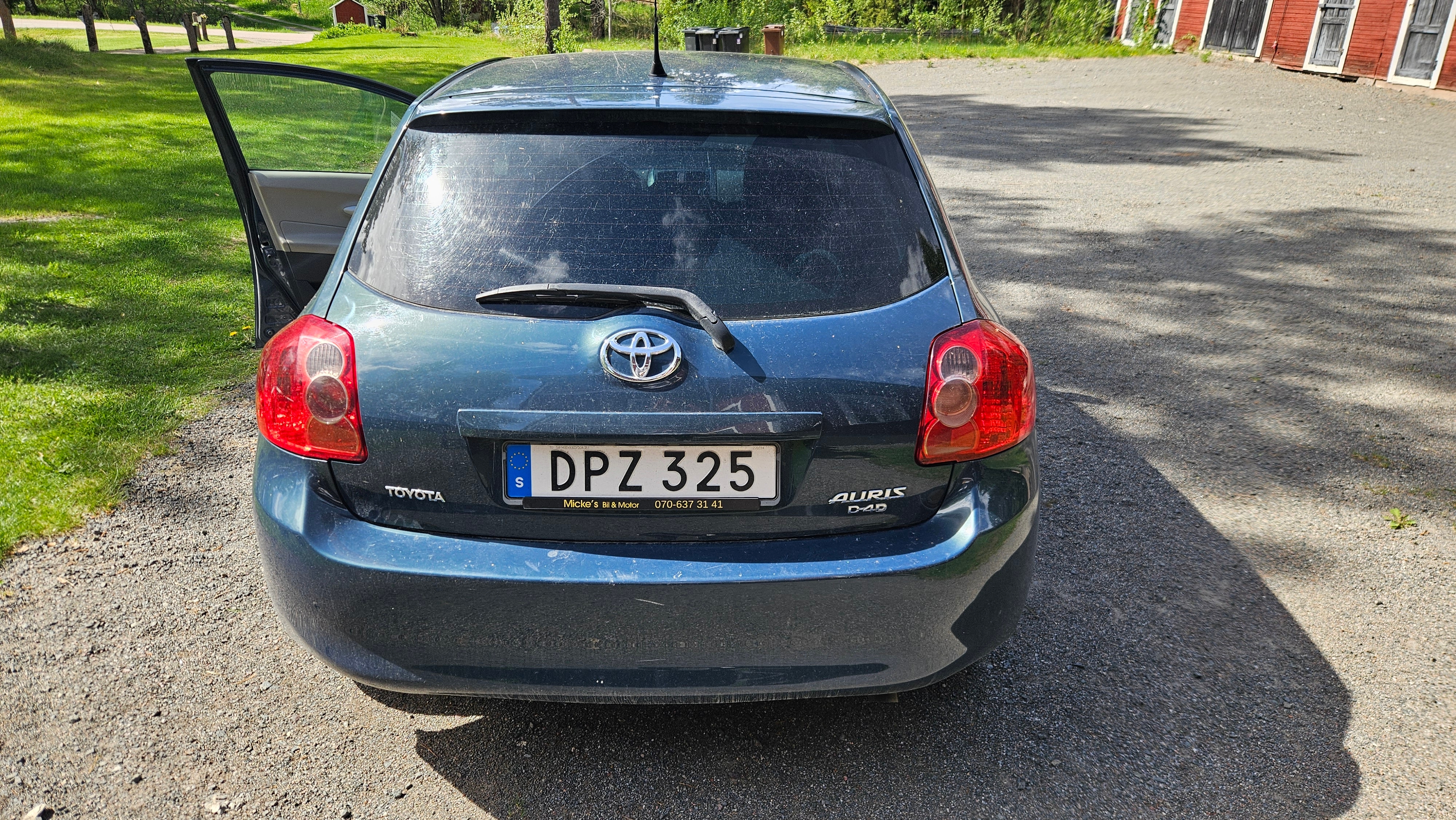 Toyota Auris 5-dörrar 2.2 D-CAT Manuell 2007, bild 2/10