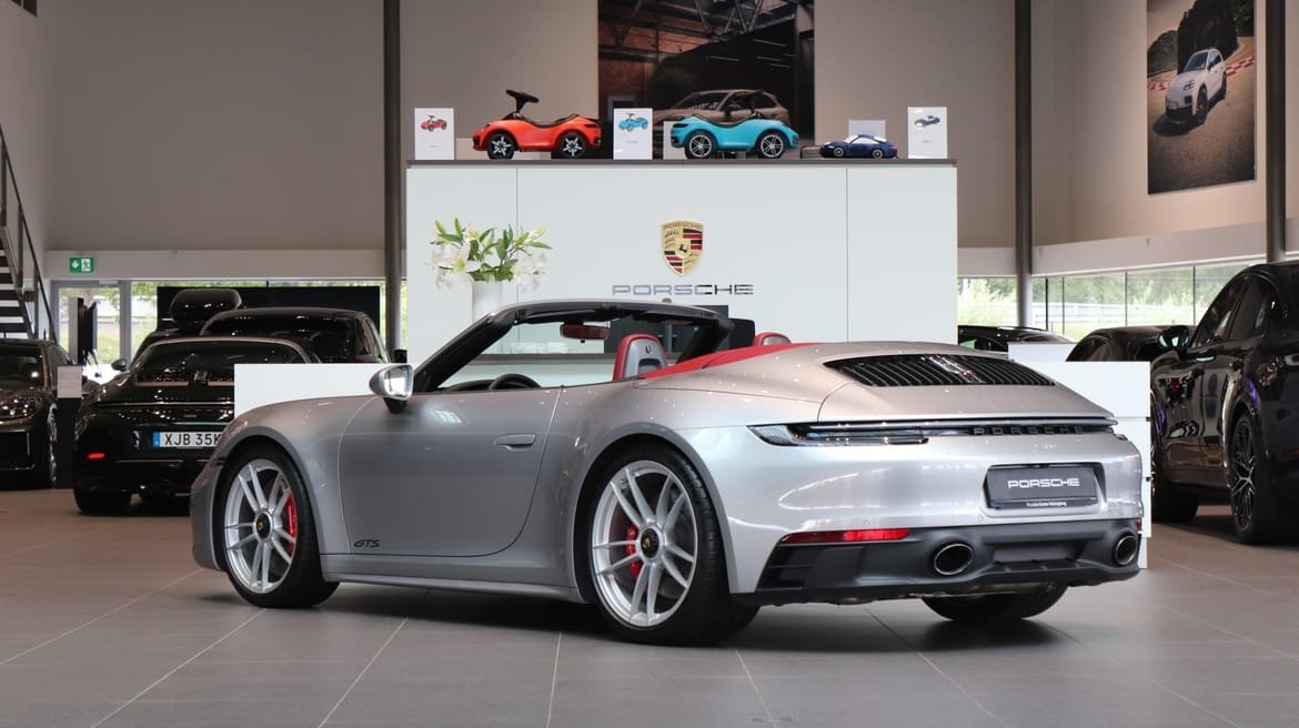 Porsche 911 Carrera 4 GTS Cabriolet 2022, bild 2/10