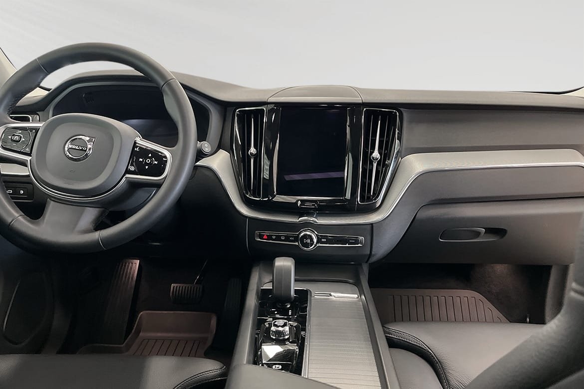 Volvo XC60 T6 Plus Dark Edition 2025, kuva 5/10