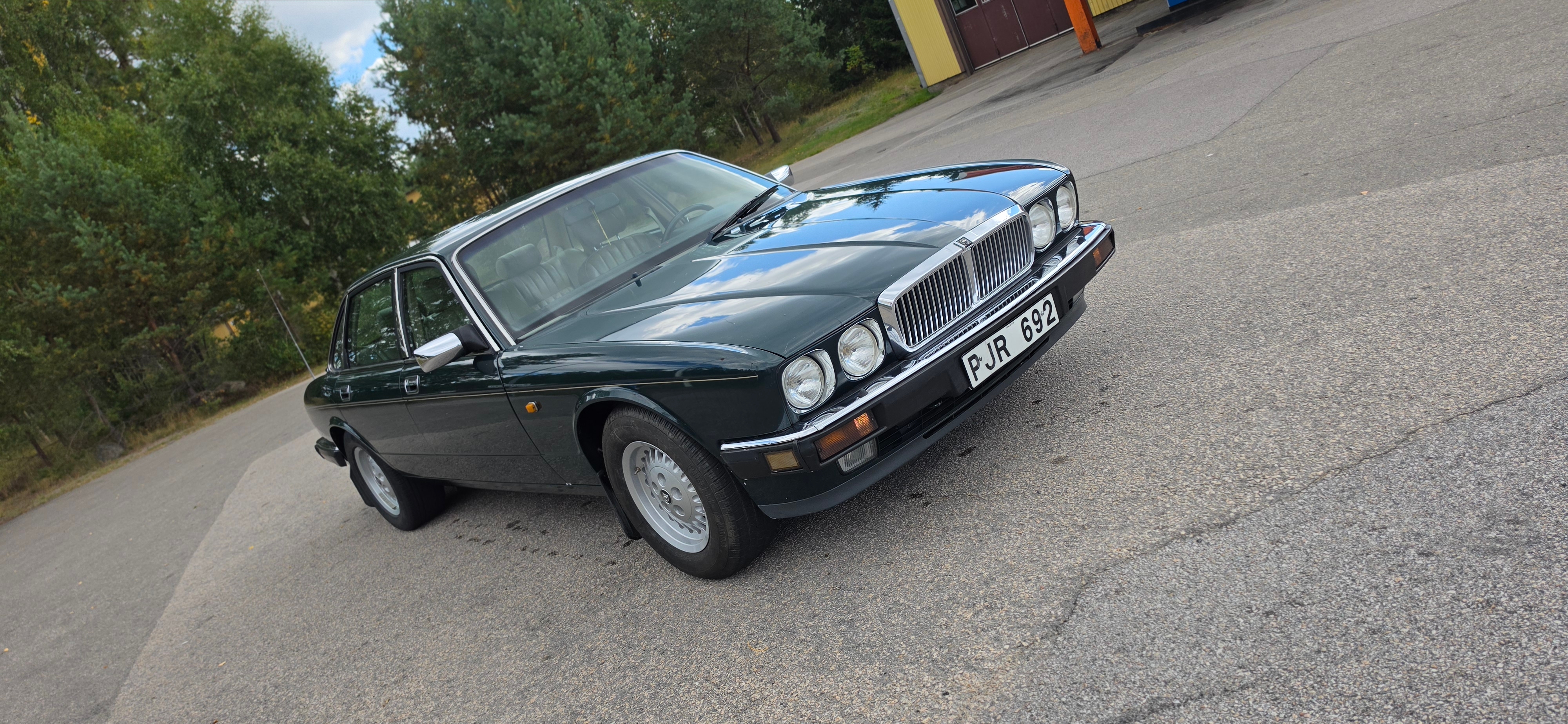 Jaguar XJ 3.2 Automatisk 1993, kuva 4/10