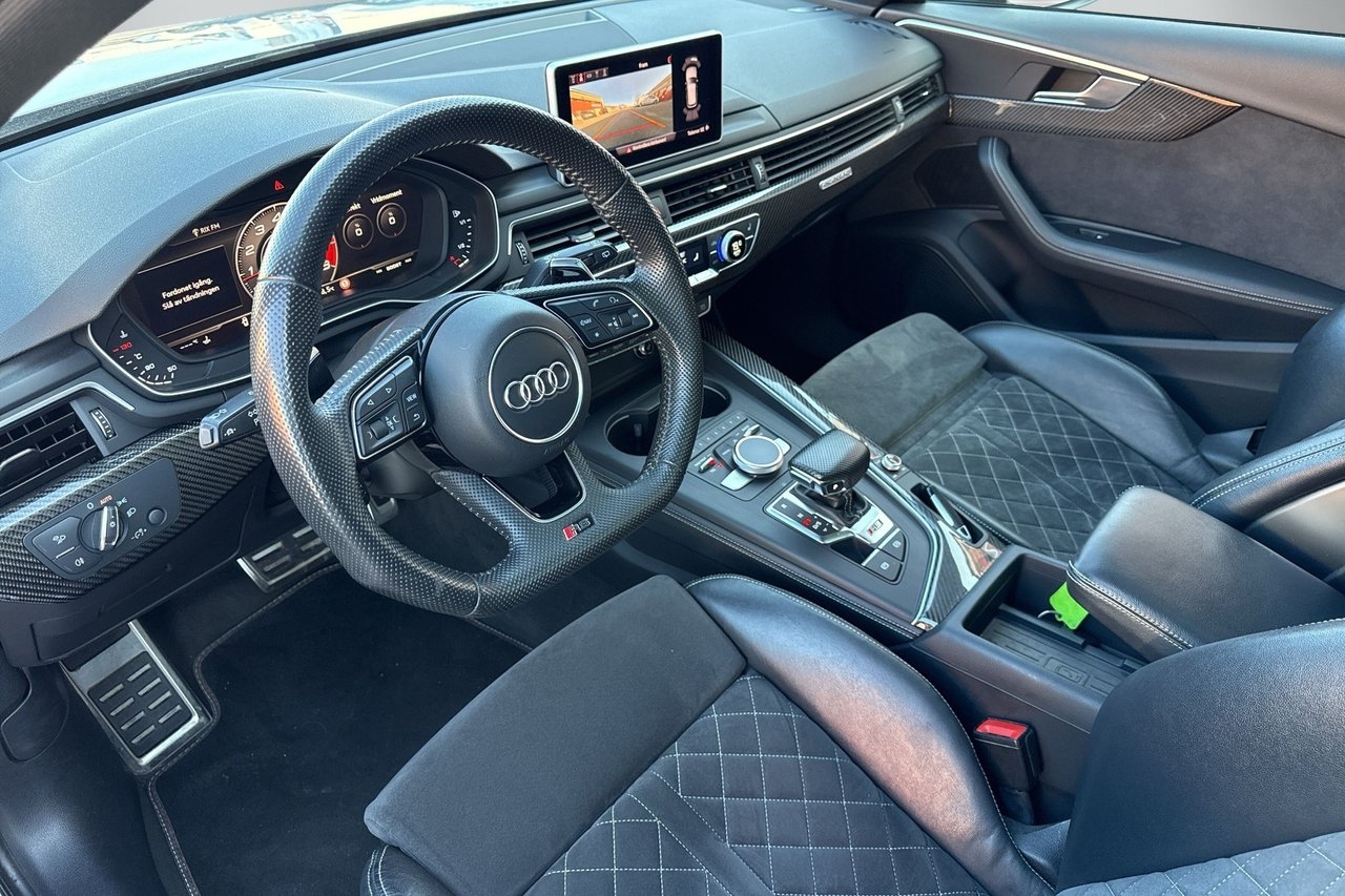Audi A4 2018, kuva 7/10