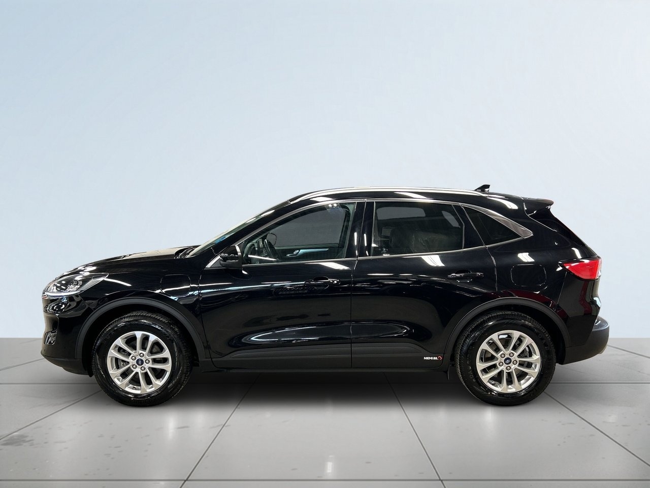 Ford Kuga Plug-In Hybrid E-CVT 2022, kuva 4/10