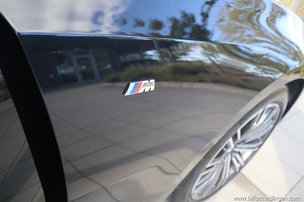 BMW 330 2020, bild 5/10
