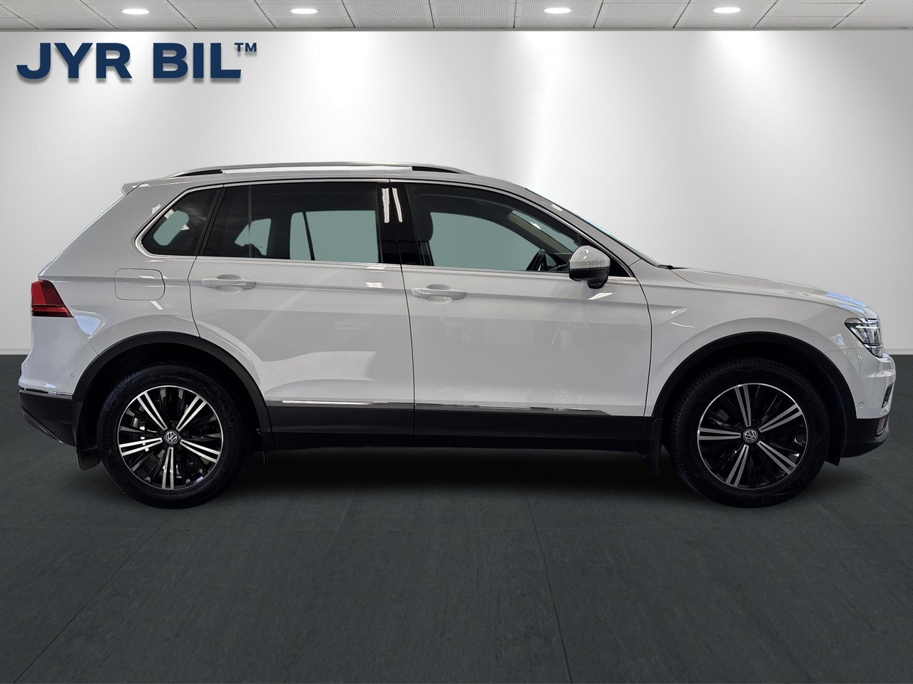 Volkswagen Tiguan 2020, bild 2/10