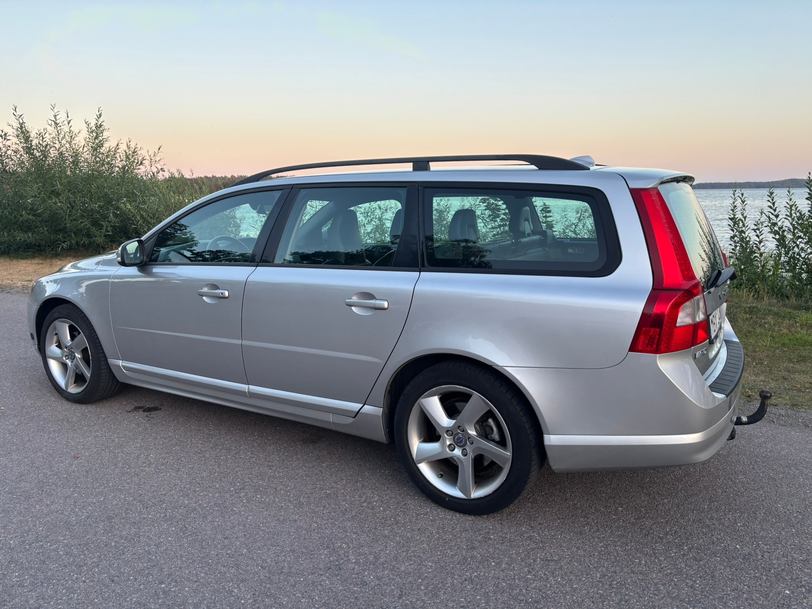 Volvo V70 T4F Manuell 2012, bild 2/6