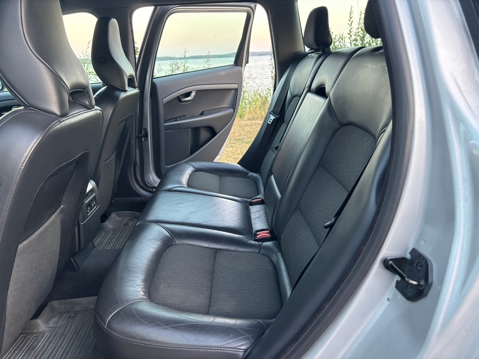 Volvo V70 T4F Manuell 2012, bild 6/6