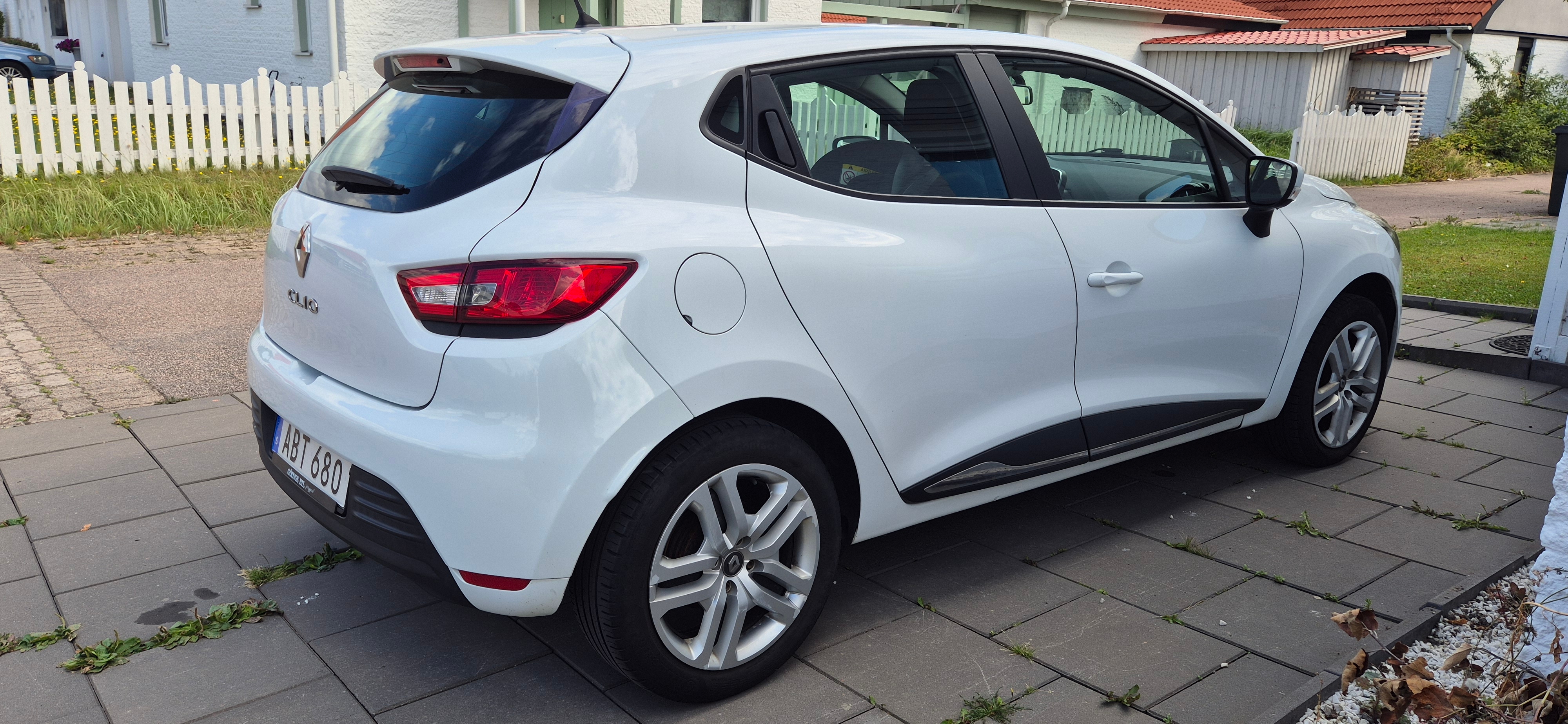 Renault Clio 1.2 Manuell 2017, bild 2/5