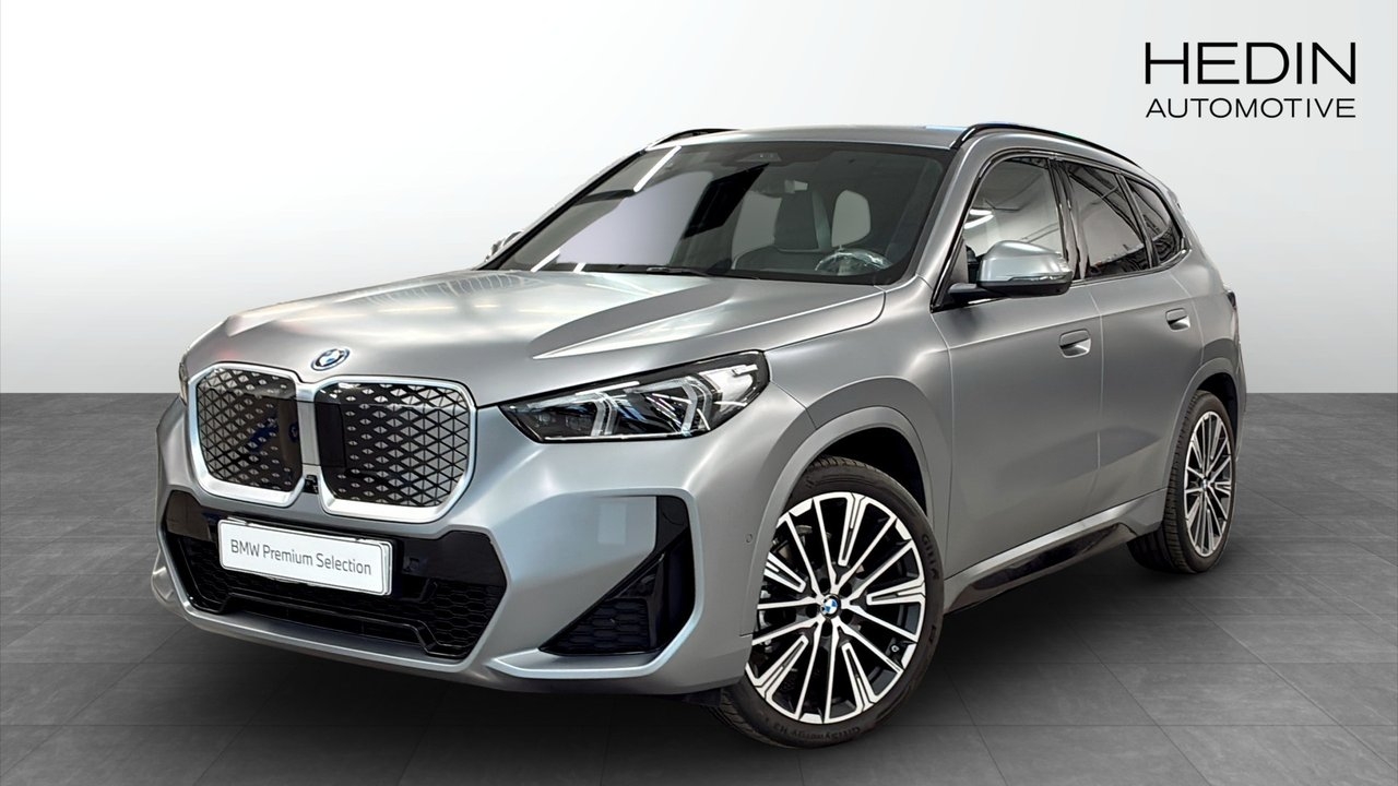 BMW iX1