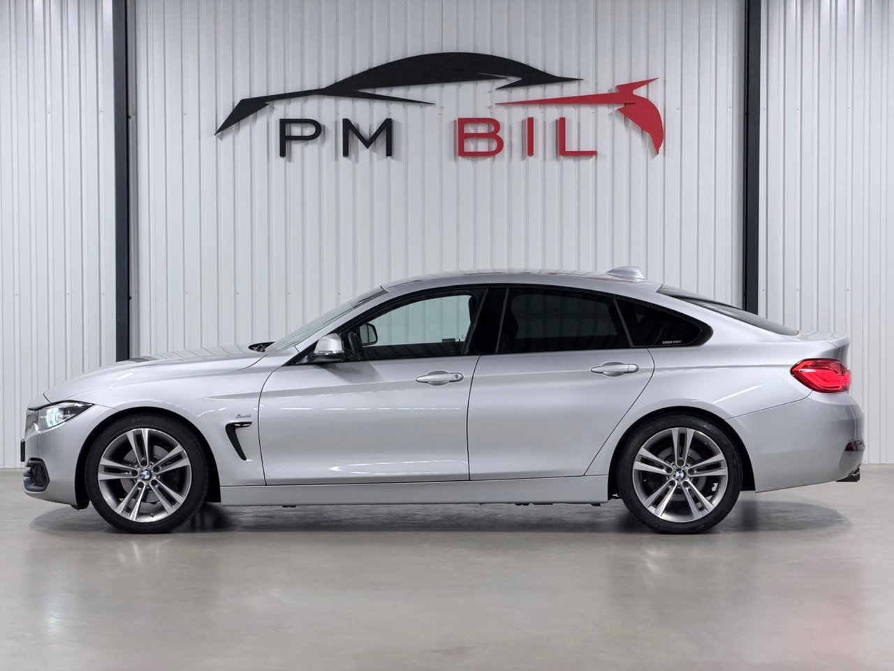 BMW 420 2018, bild 6/36