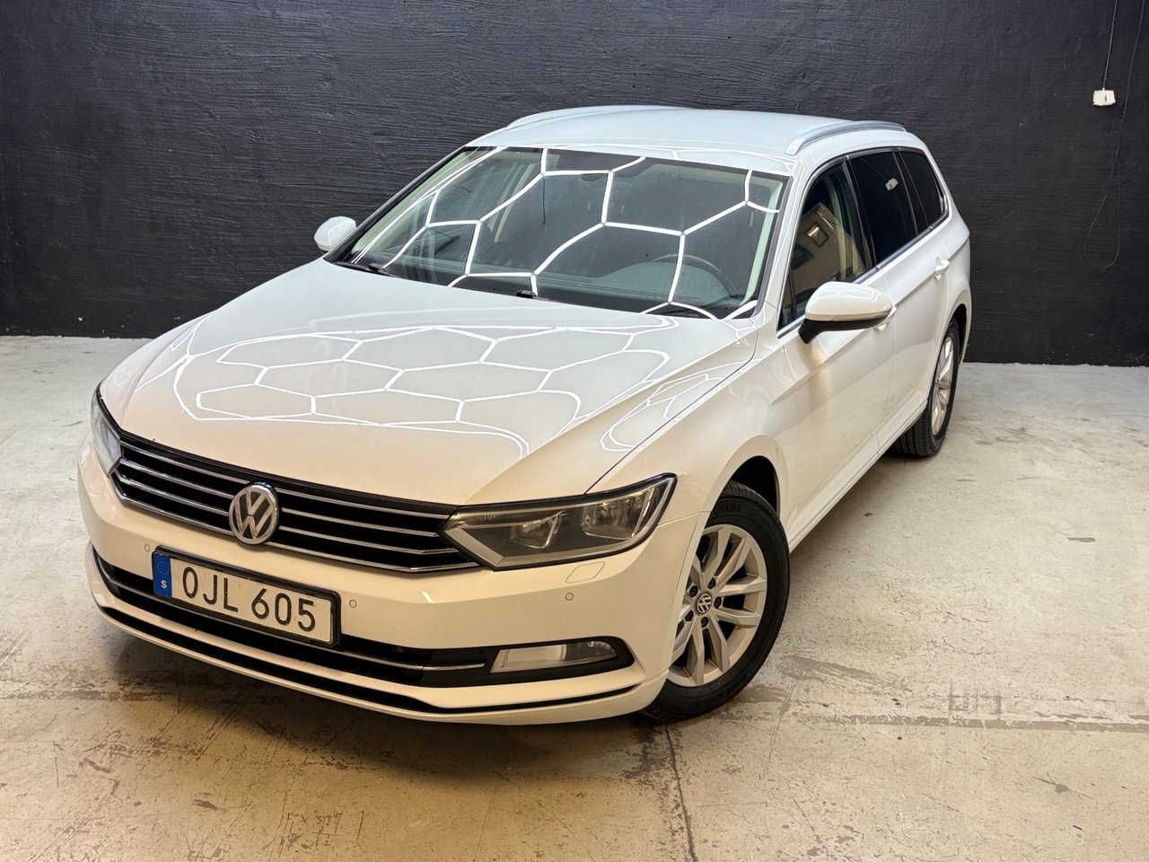Volkswagen Passat 2017, kuva 2/10