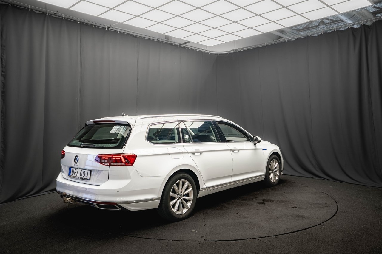 Volkswagen Passat 2022, bild 7/10