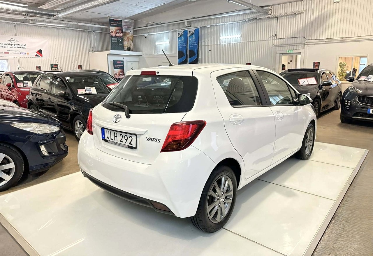 Toyota Yaris 2017, bild 6/10