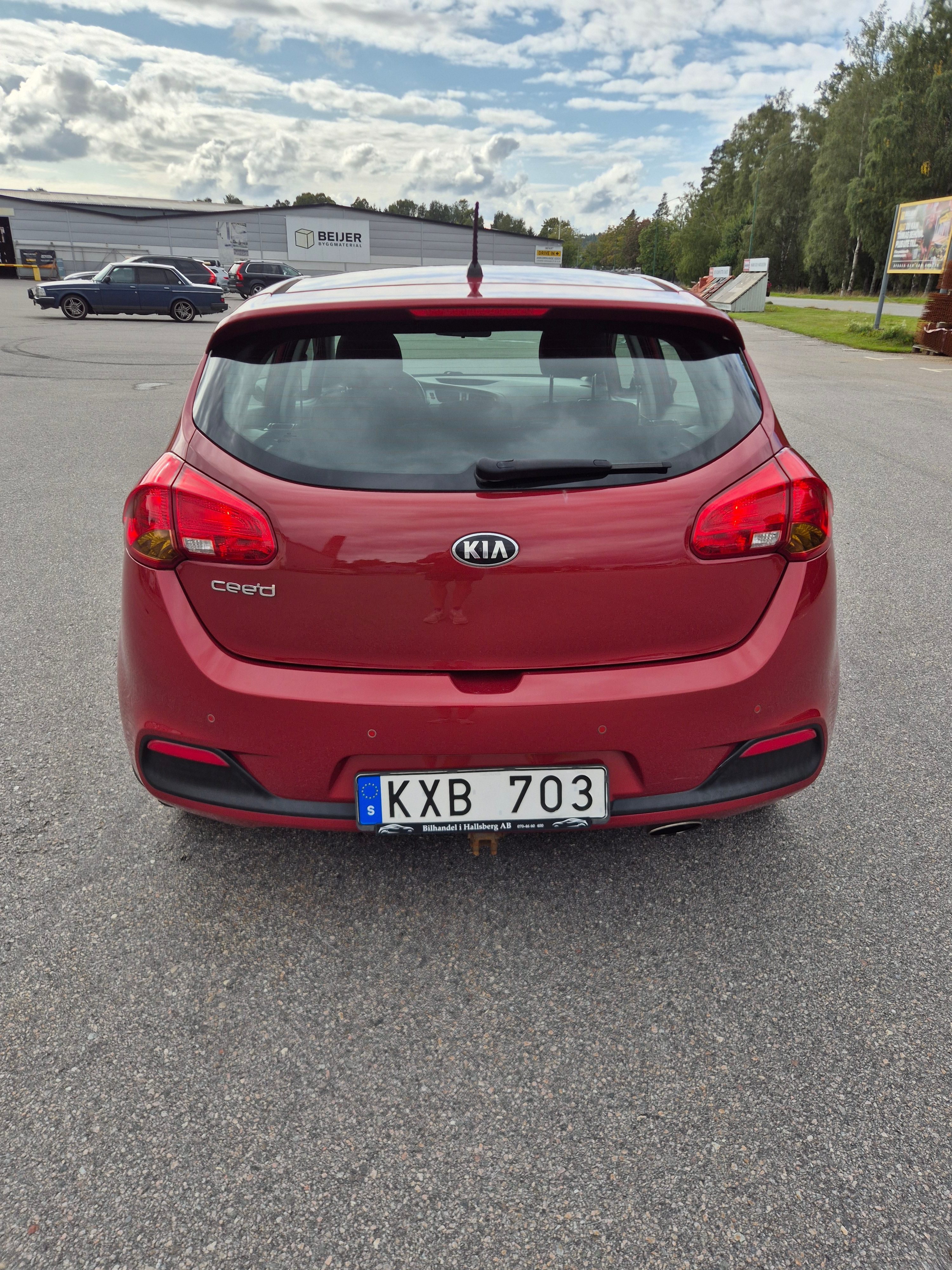 Kia Ceed 1.4 CVVT Manuell 2014, bild 5/6