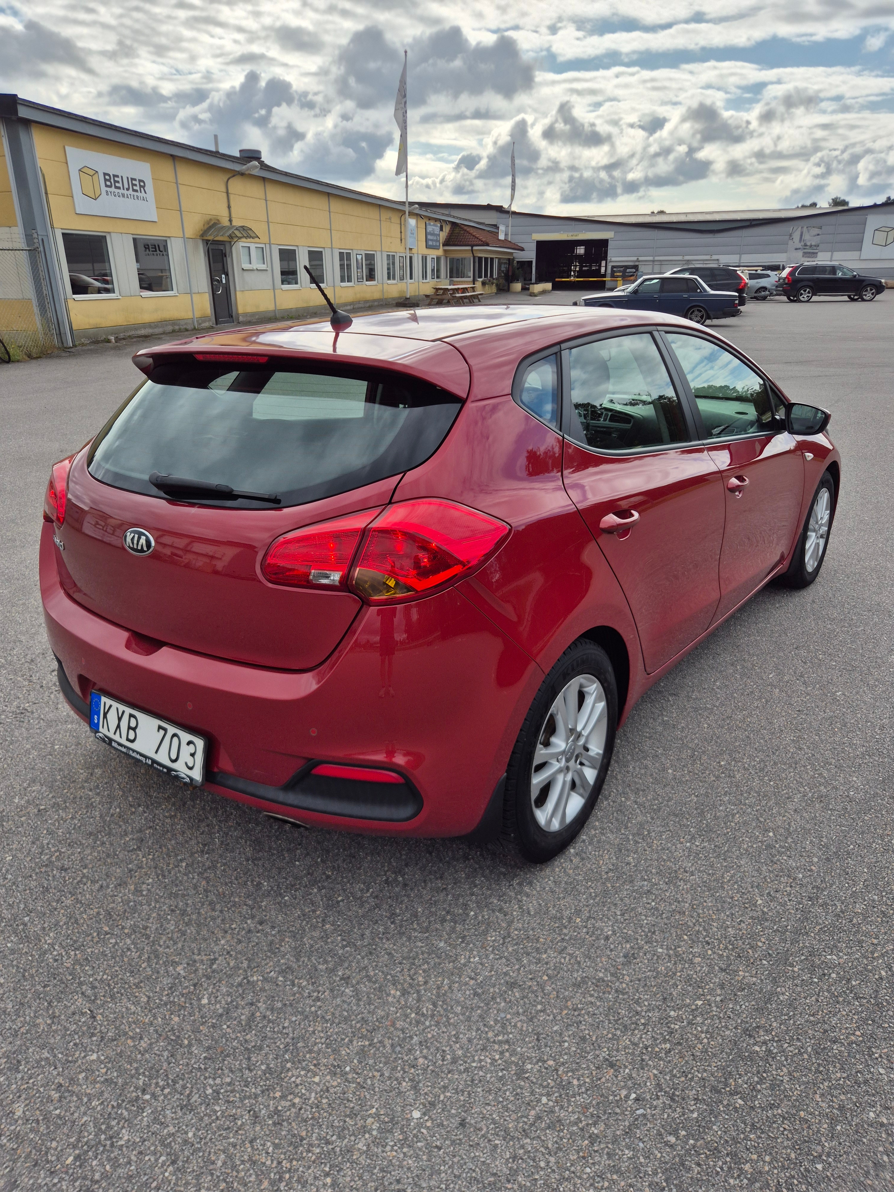 Kia Ceed 1.4 CVVT Manuell 2014, bild 3/6