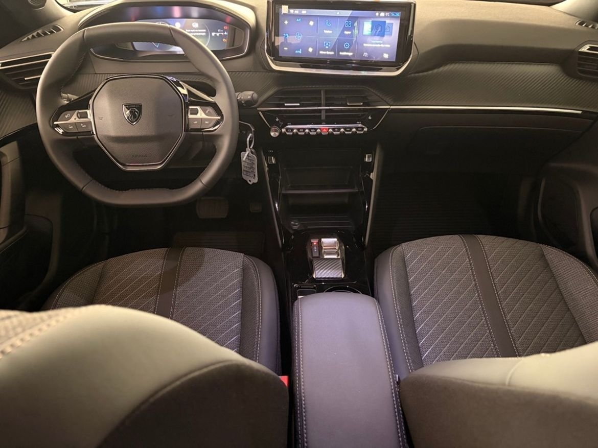 Peugeot 2008 2025, bild 6/18