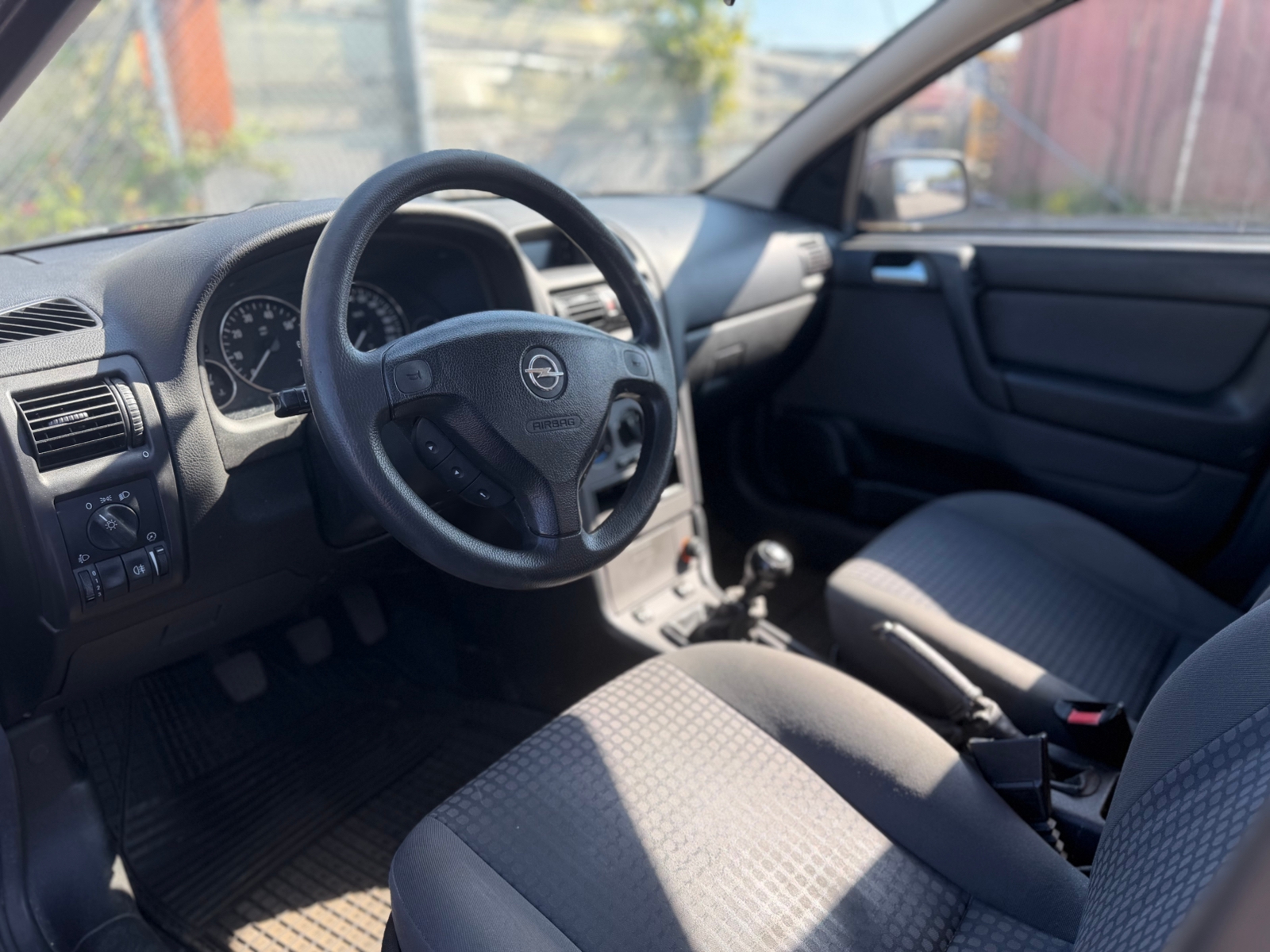 Opel Astra 5-dörrar 1.6 Manuell 2003, photo 5/10
