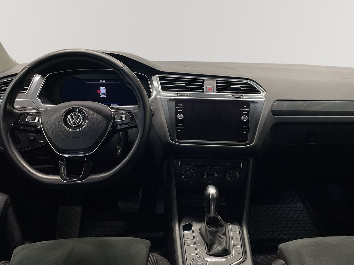 Volkswagen Tiguan 2018, photo 7/10